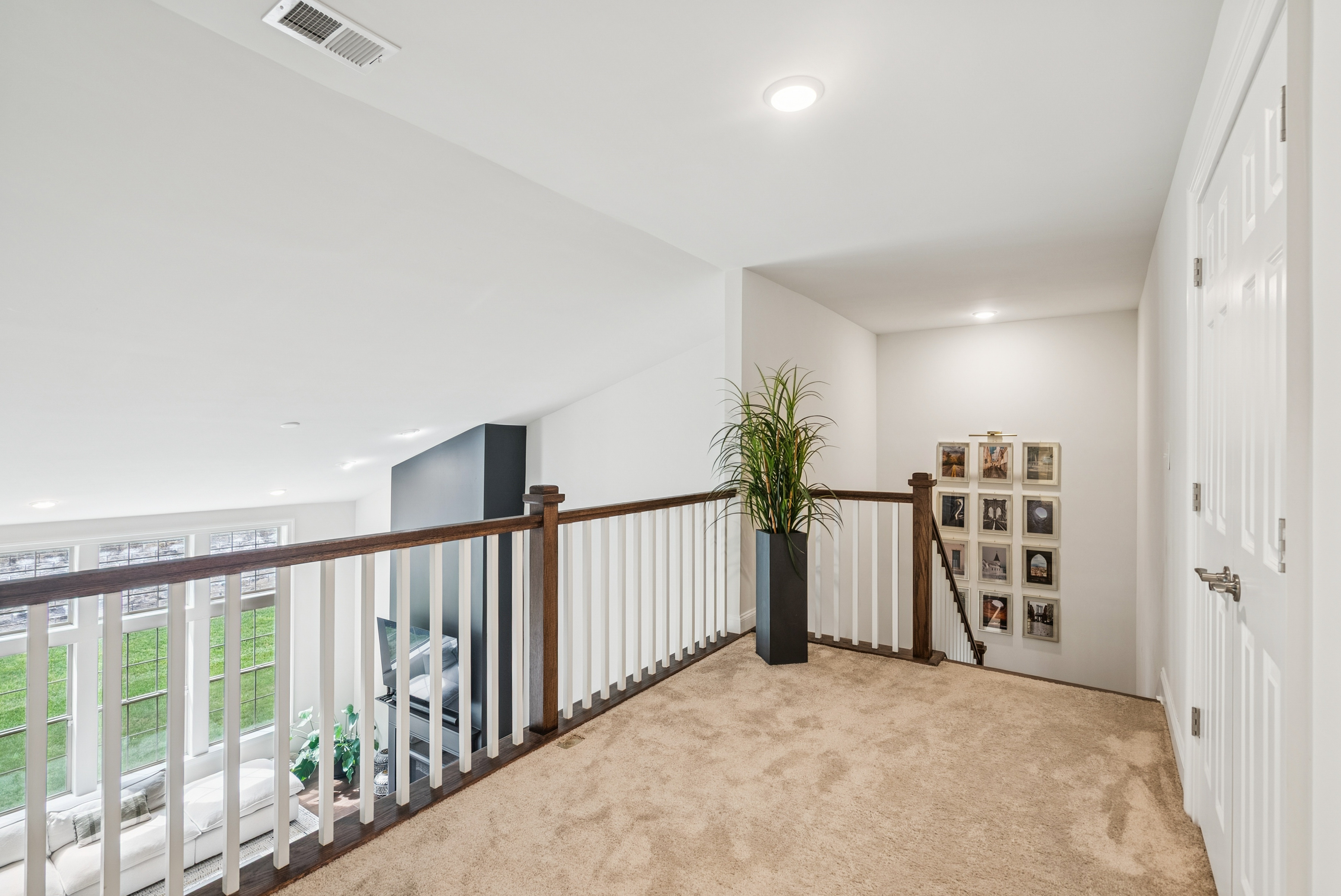 12 Hilltop Drive 
