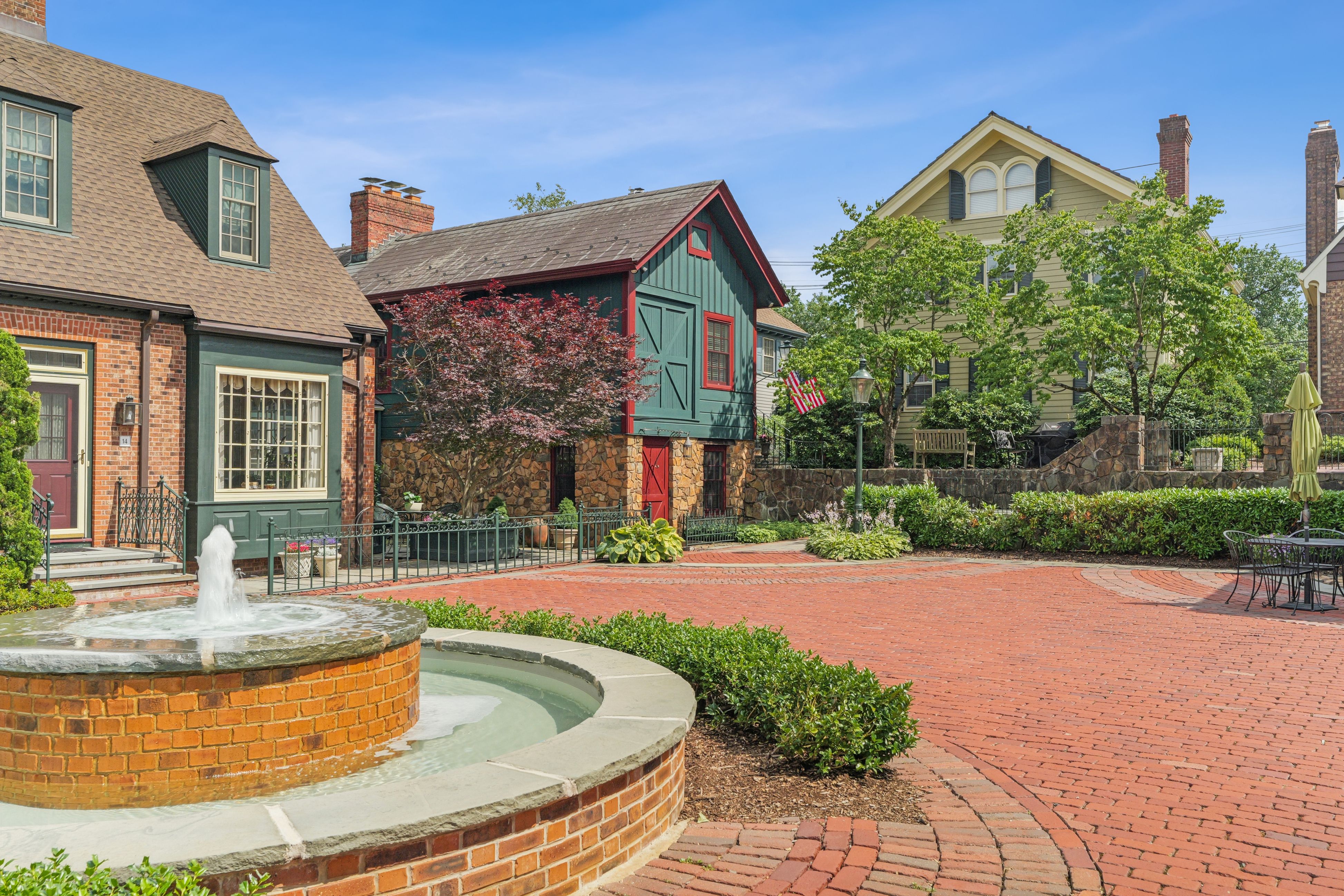 15 Murray Hill Square 