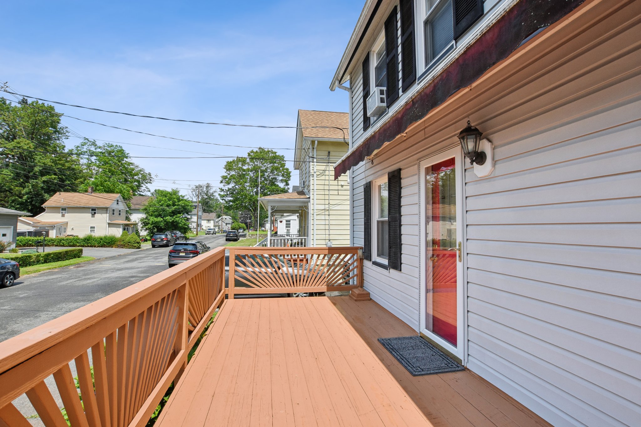 558 Main Street 