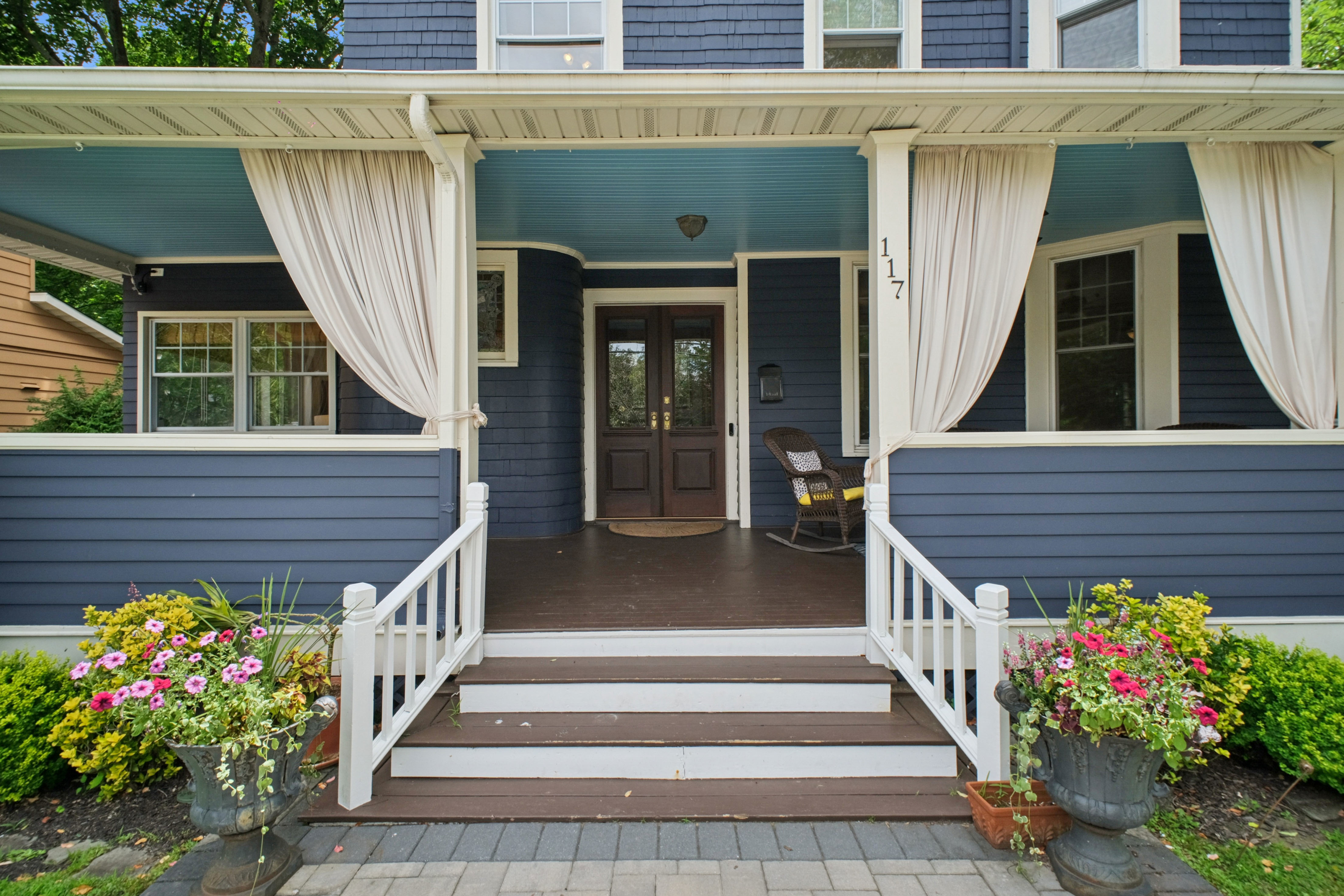 117 Willowdale Avenue 