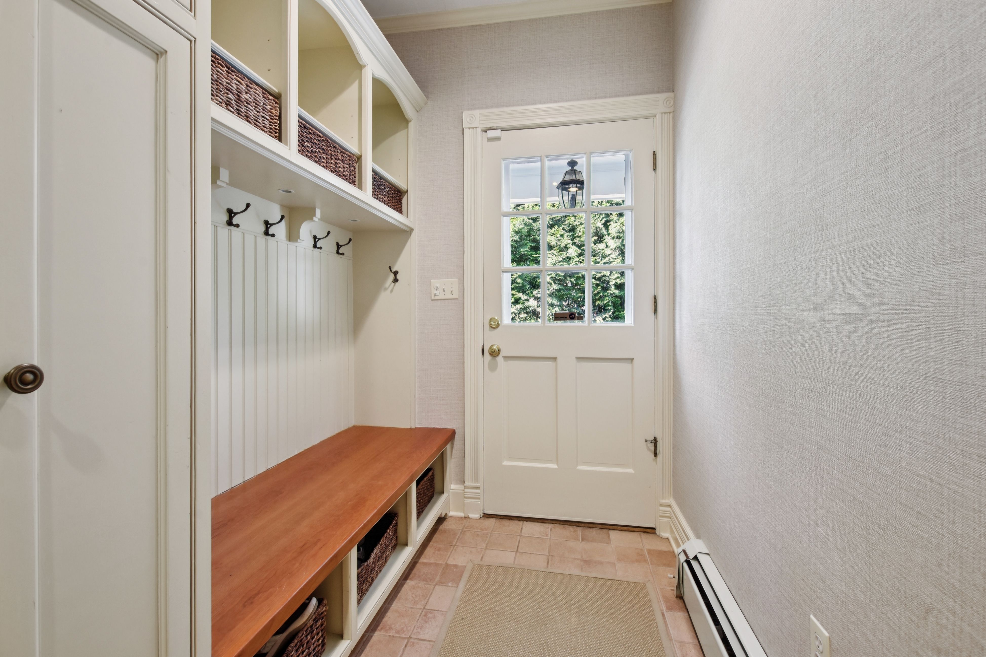 39 Oakridge Avenue 