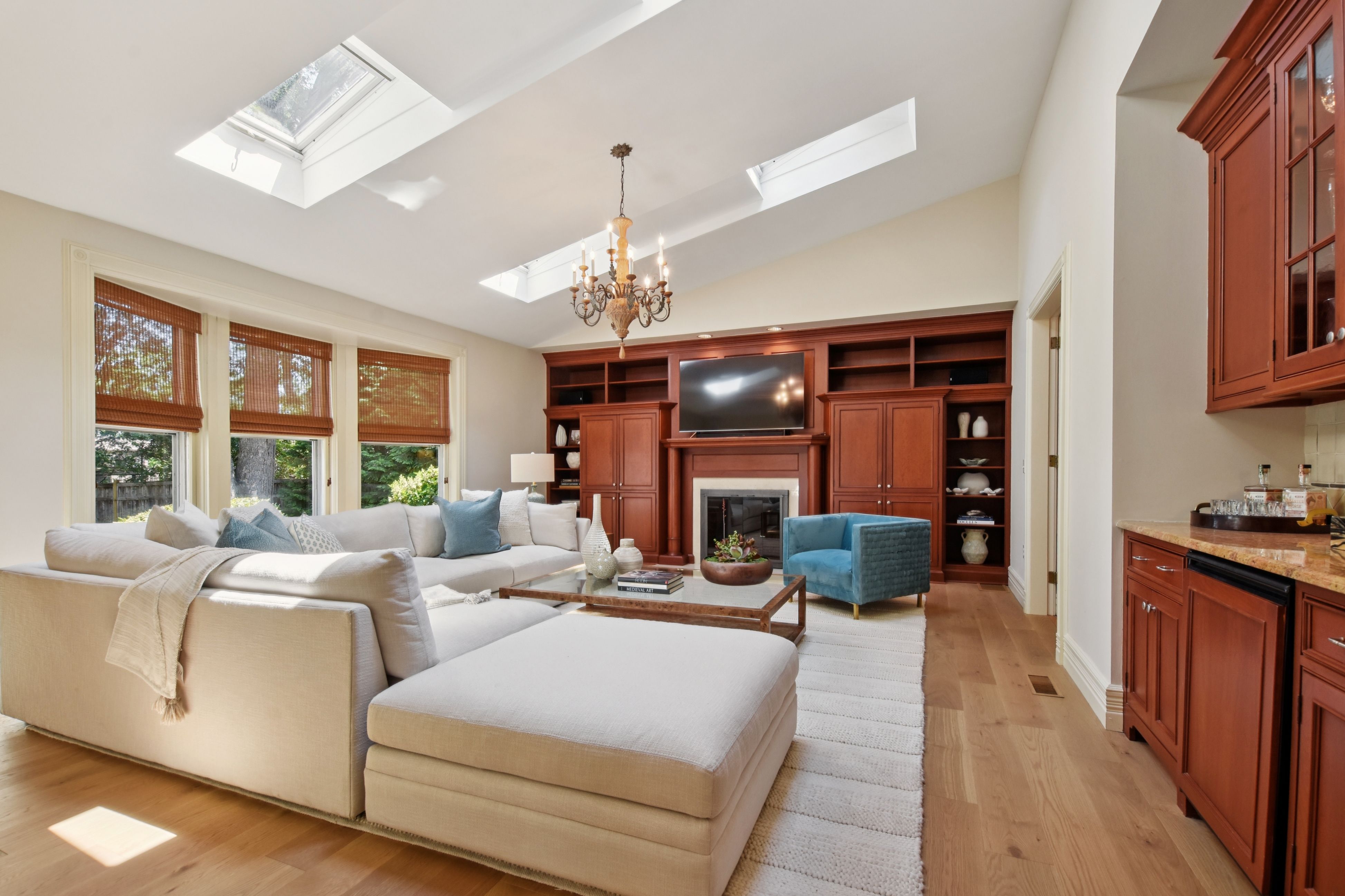39 Oakridge Avenue 