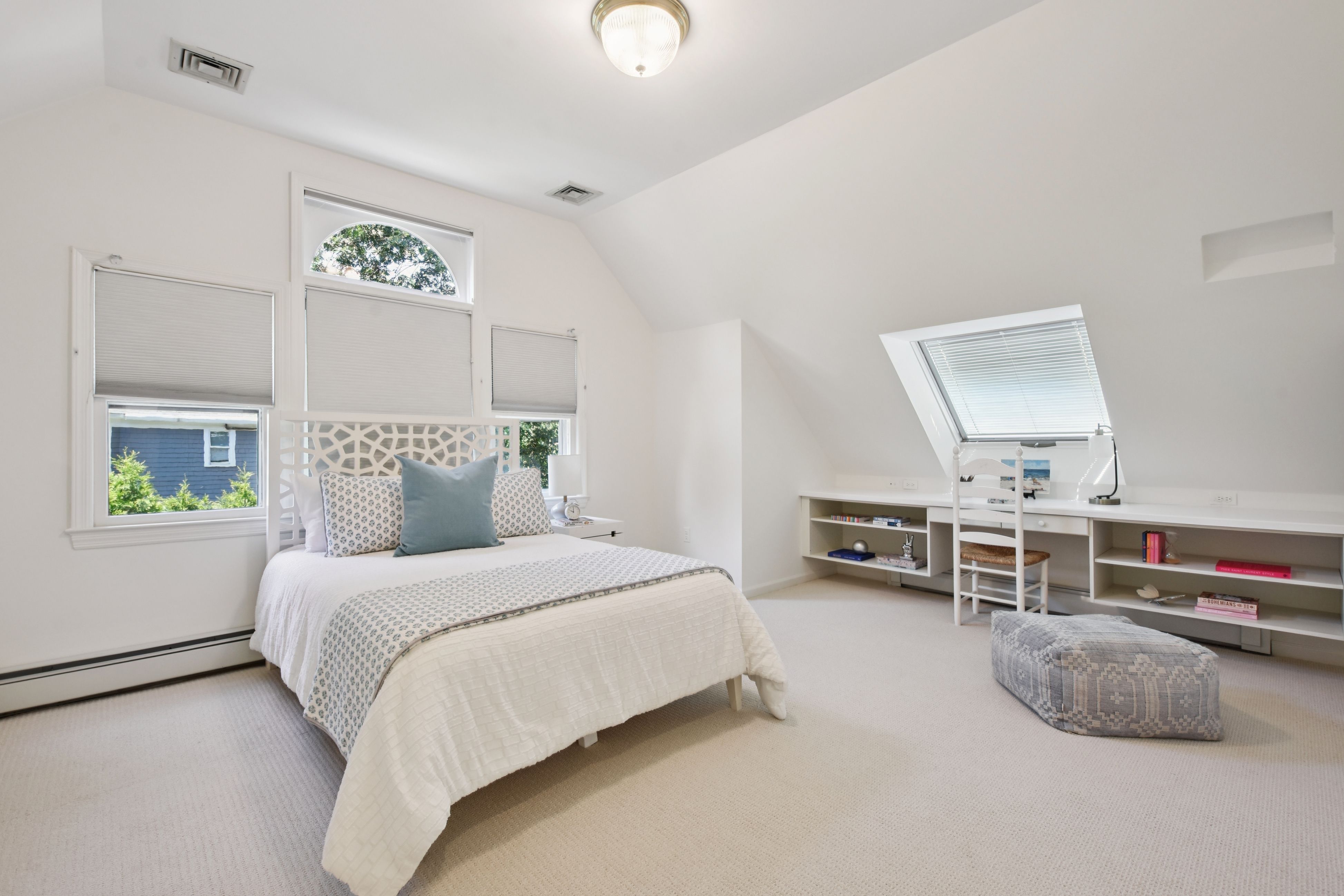 39 Oakridge Avenue 