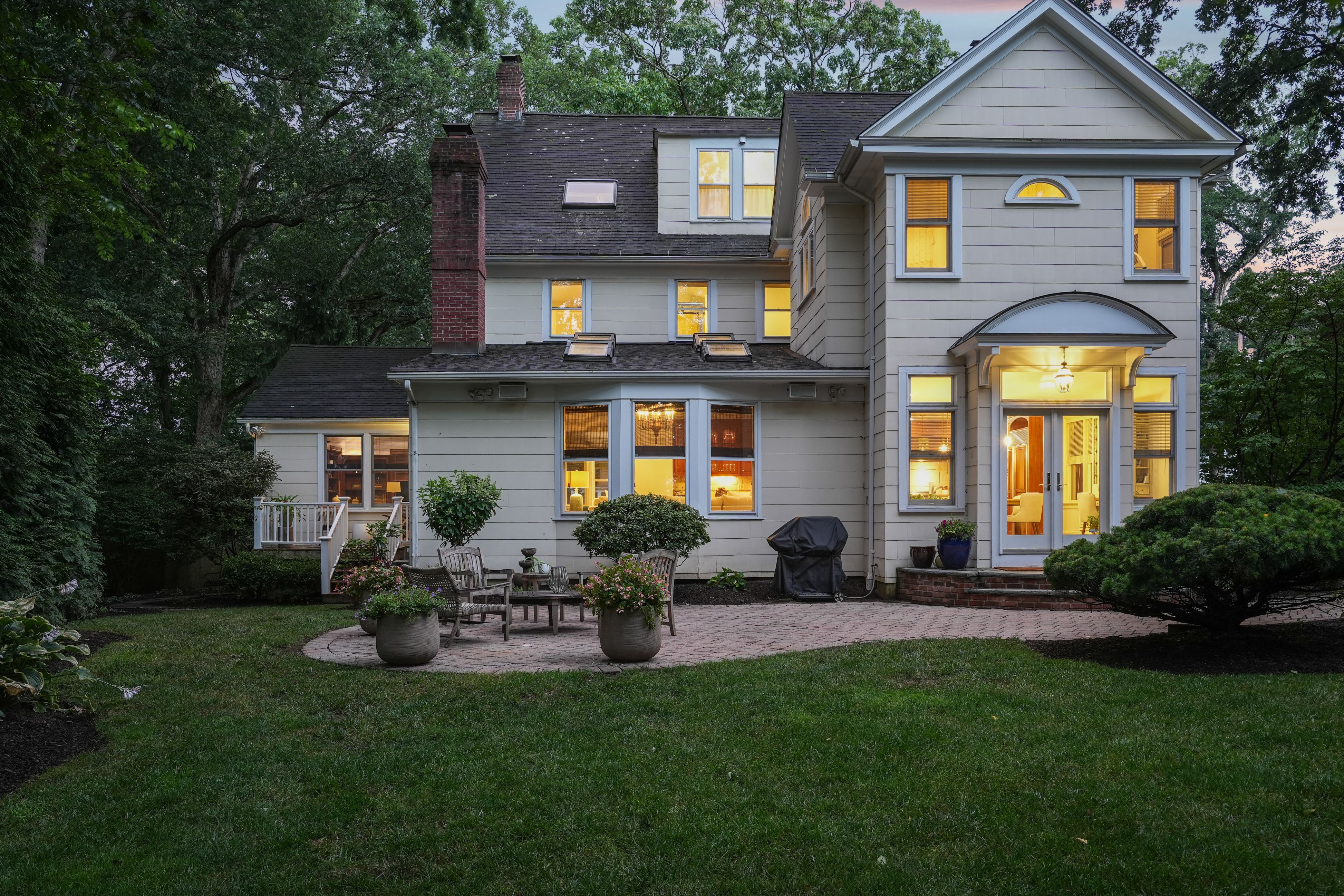 39 Oakridge Avenue 