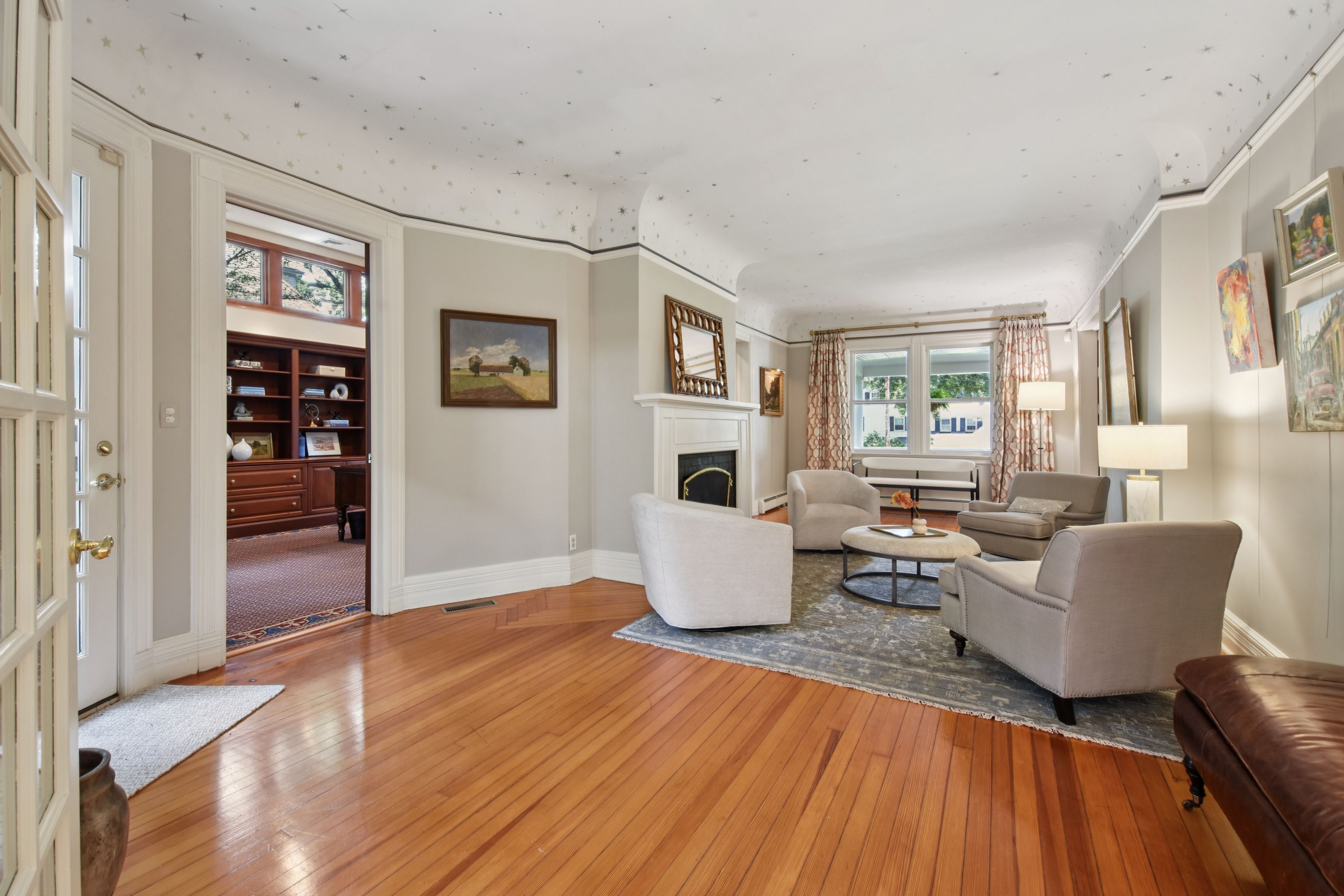 39 Oakridge Avenue 