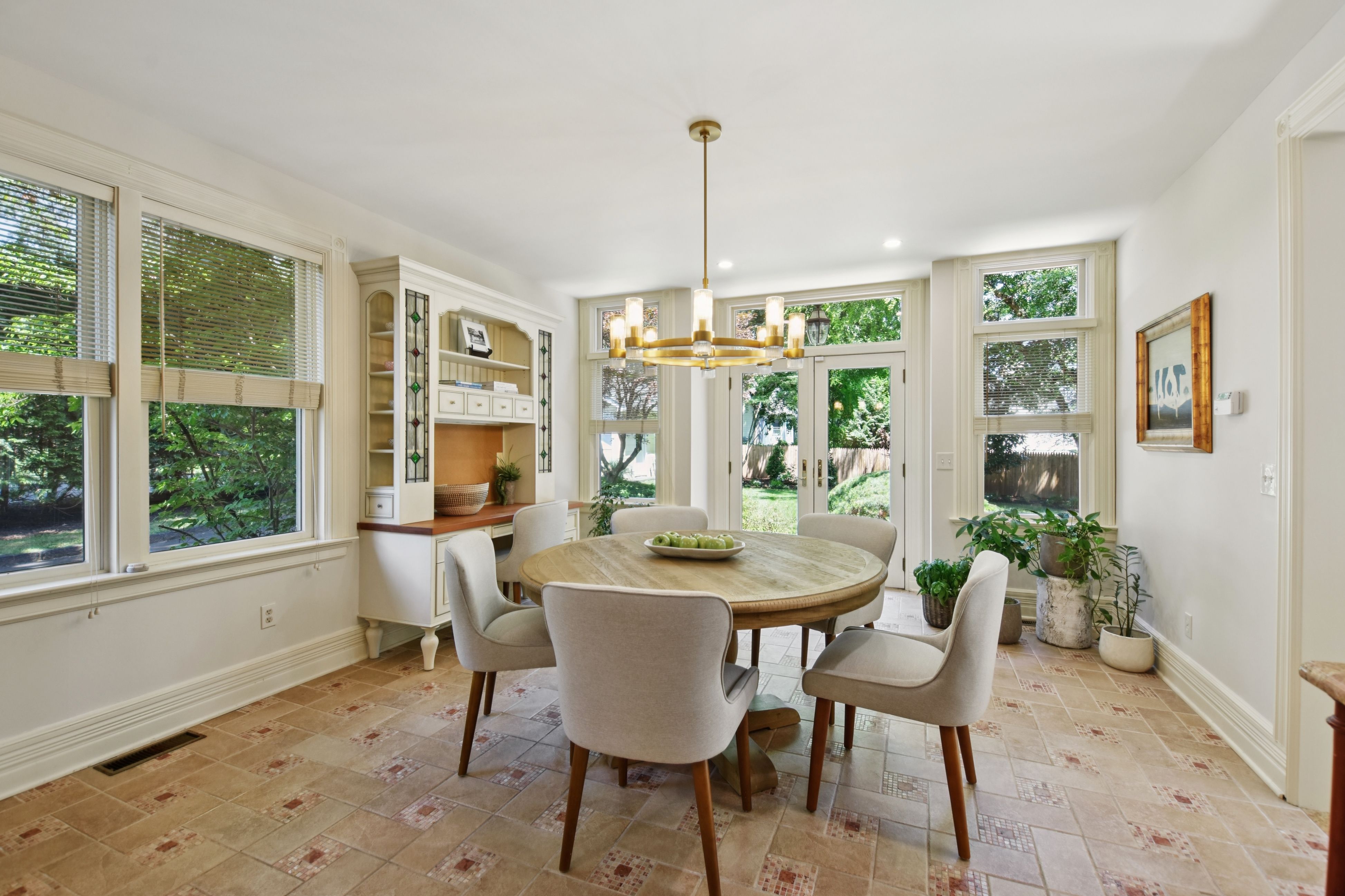 39 Oakridge Avenue 