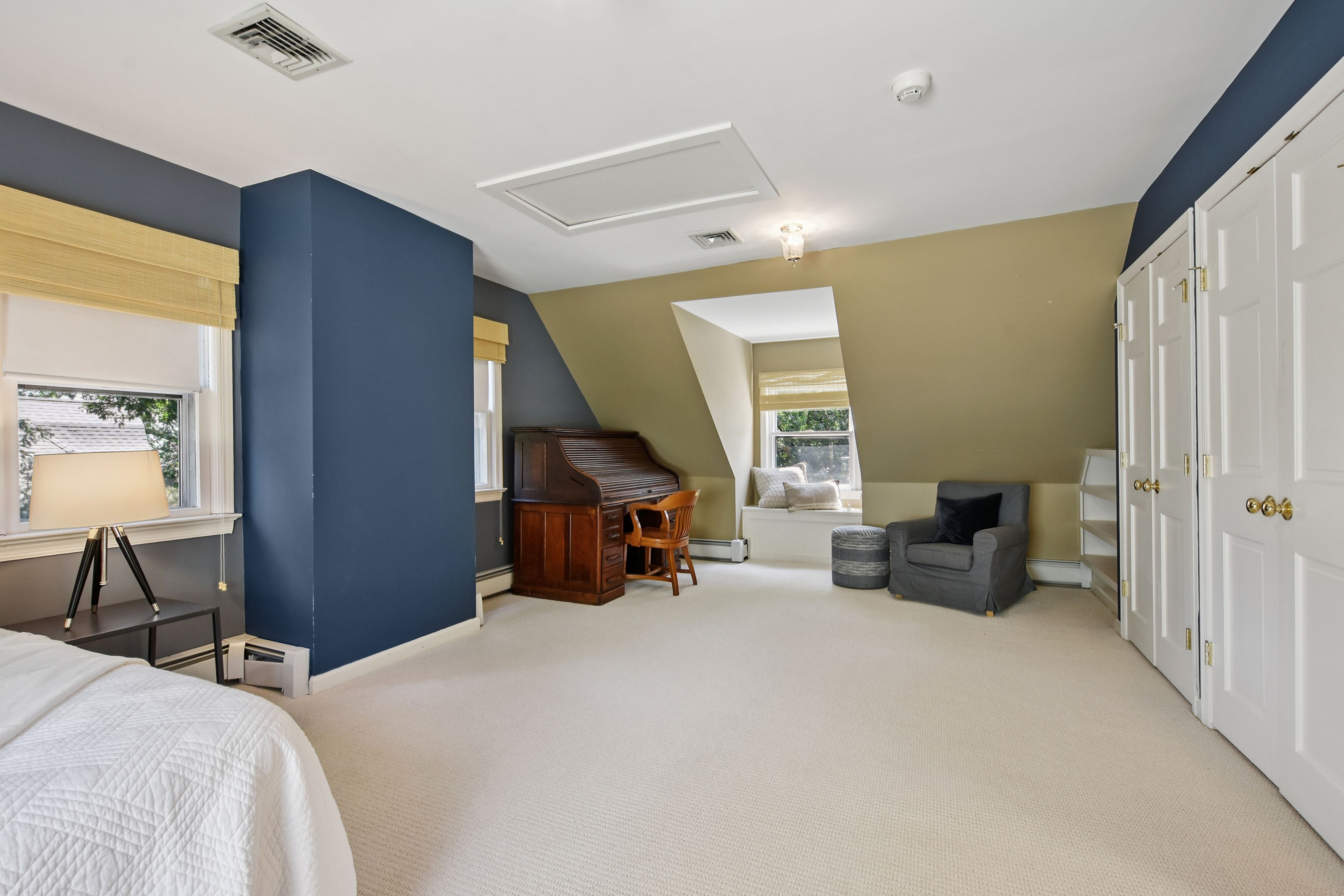 39 Oakridge Avenue 