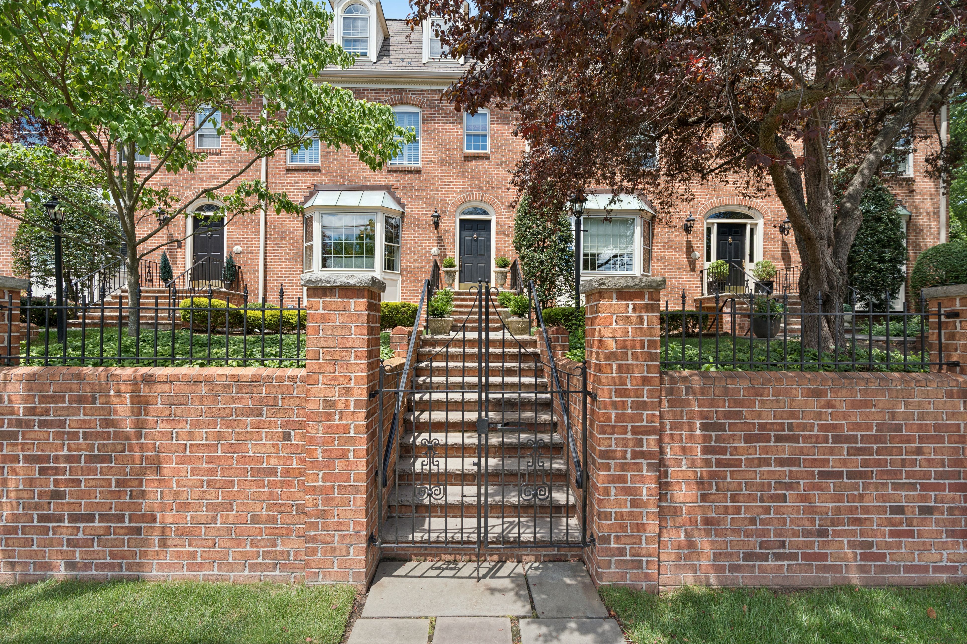 50 New England Avenue Apt C