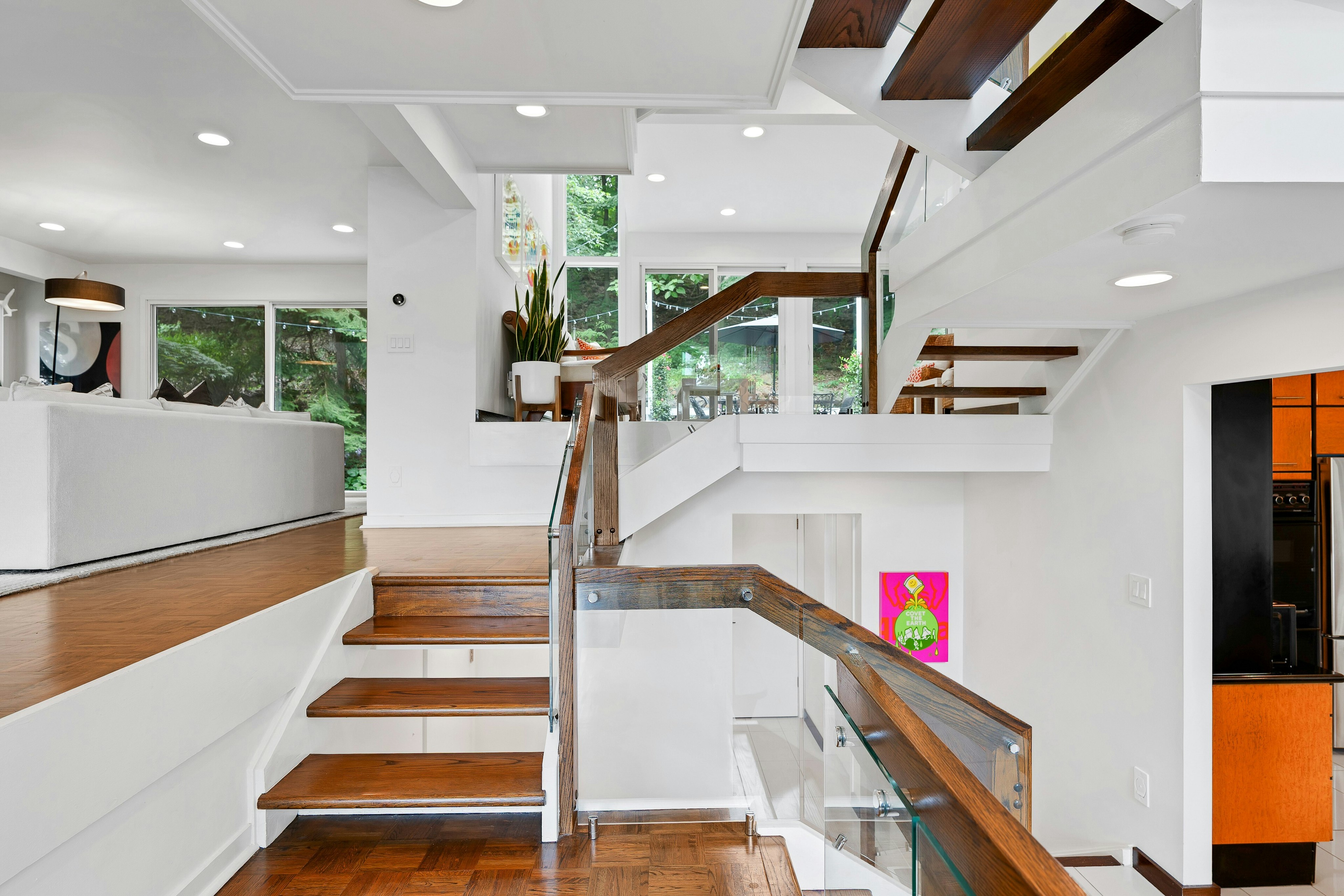 77 Collinwood Road 