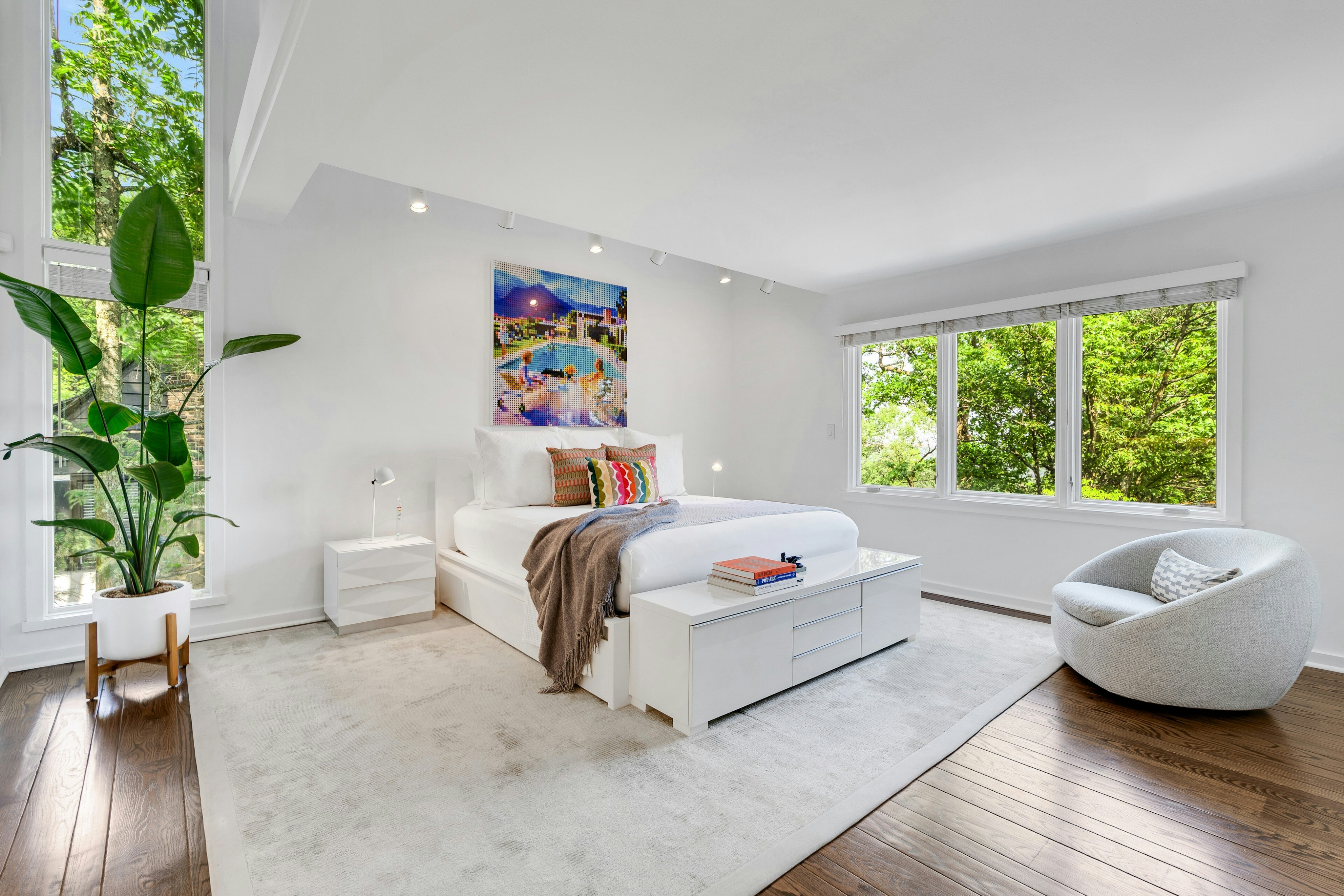 77 Collinwood Road 