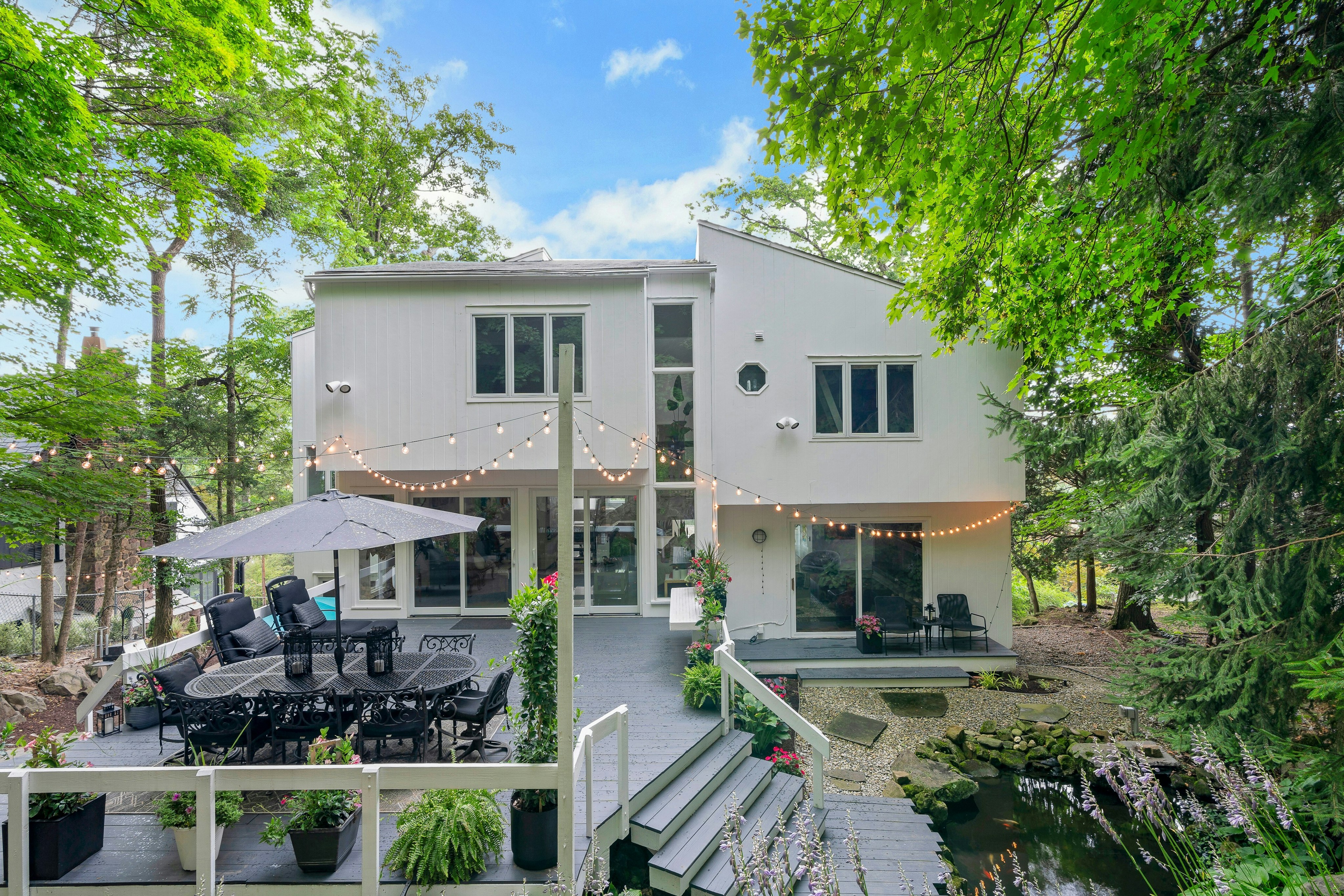 77 Collinwood Road 