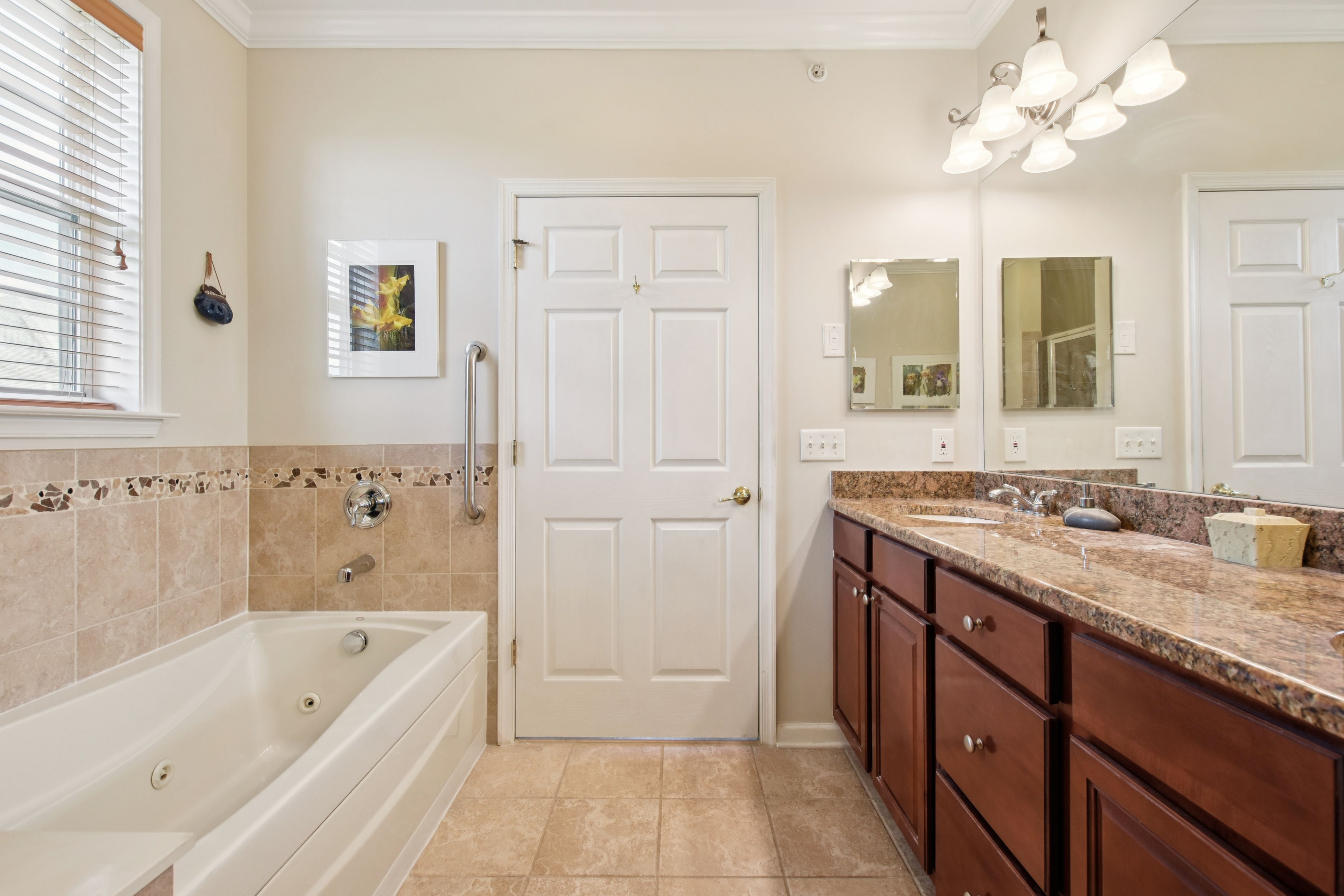 3 Bedrock Court B3