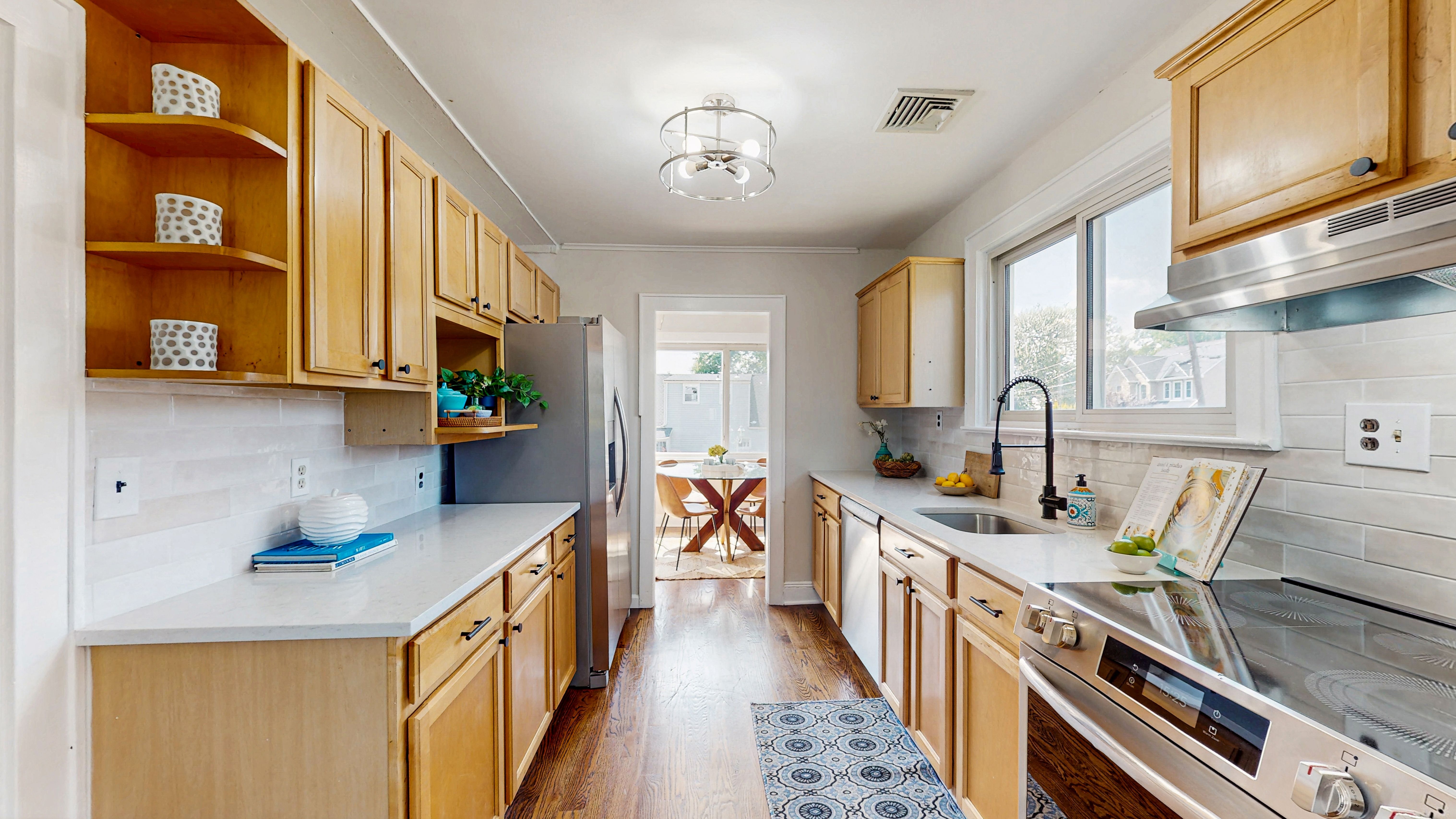 10 W Ridgedale Avenue 