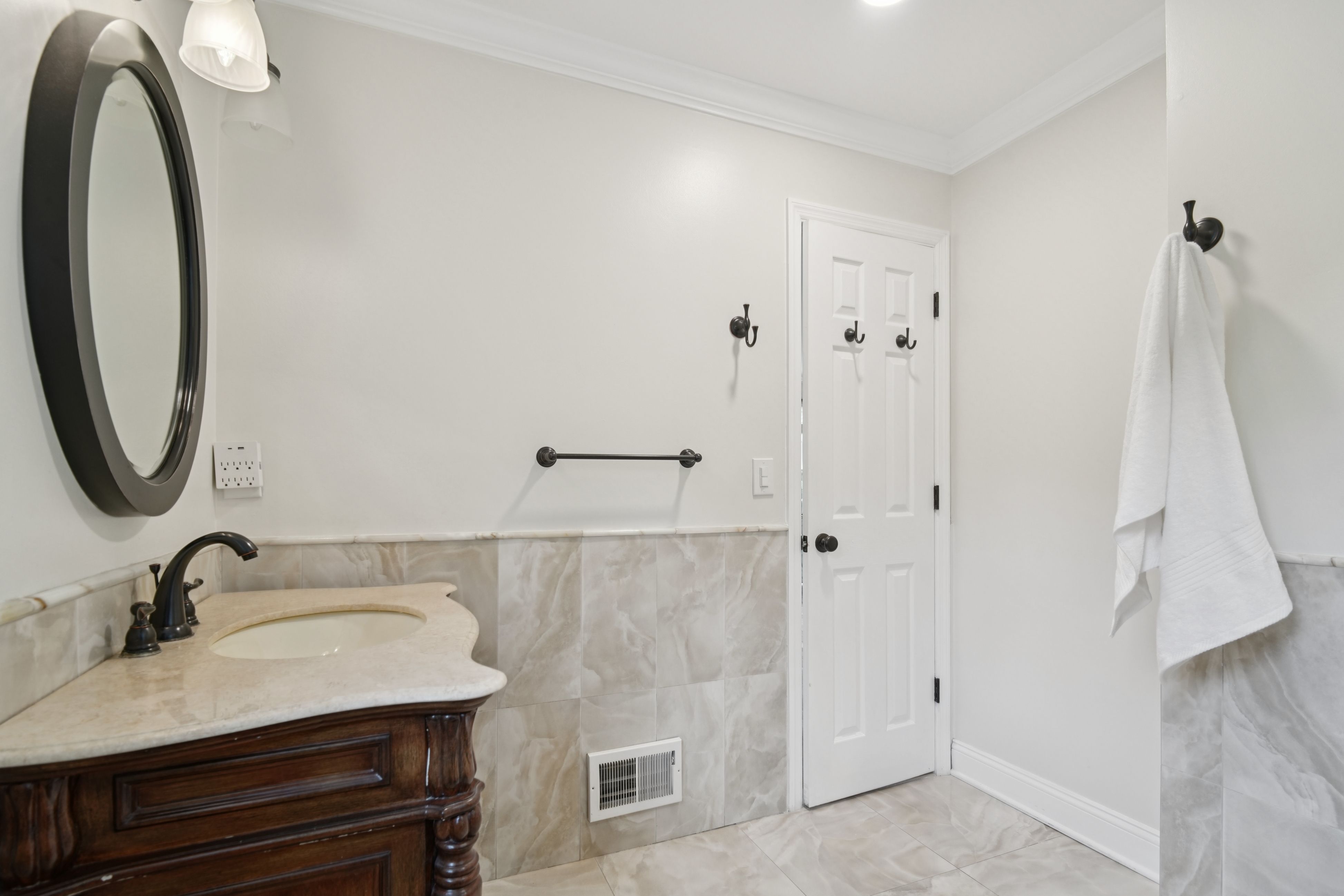 4 Hidden Acres Drive 