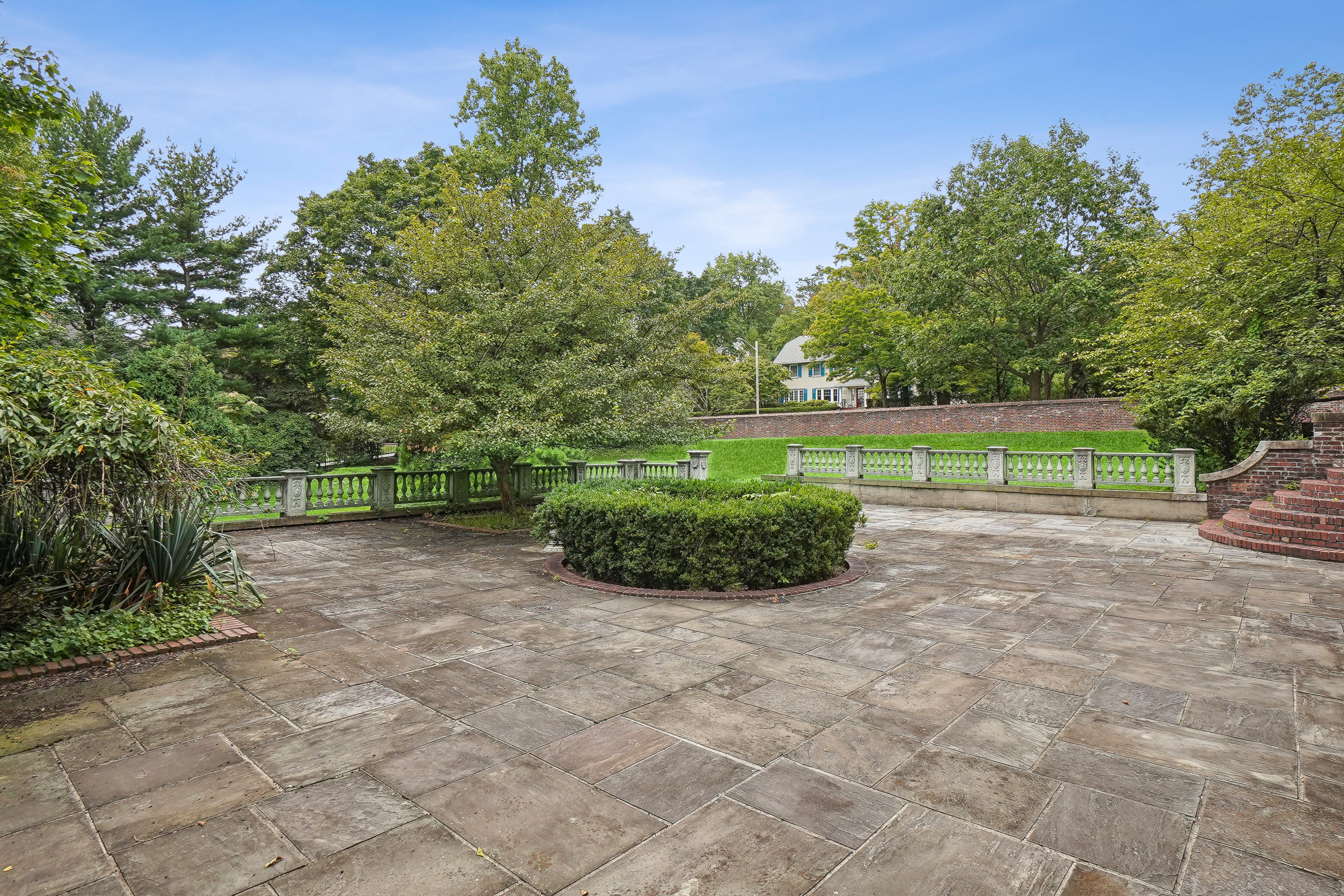 25 Prospect Avenue 