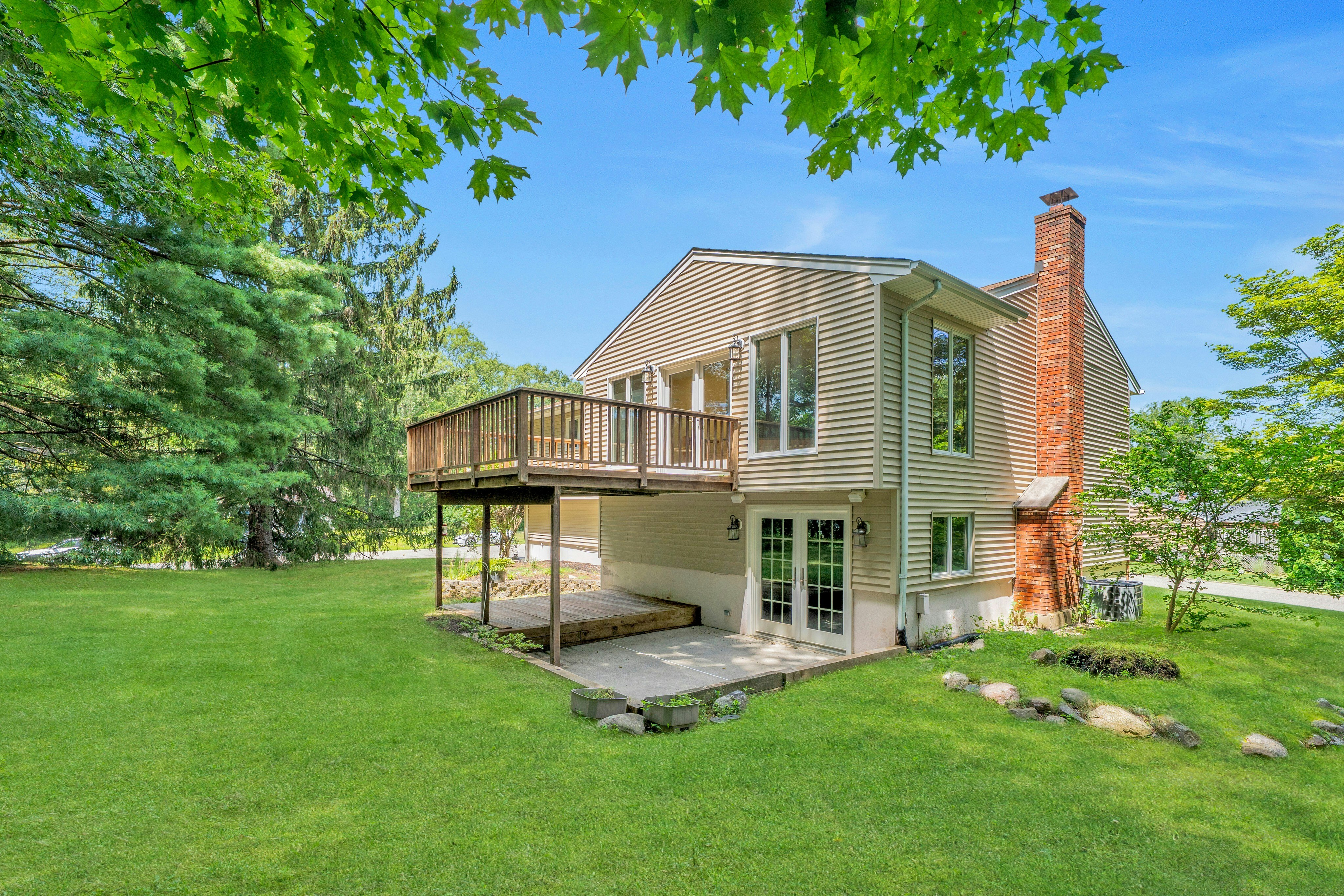 4 Dolores Drive 