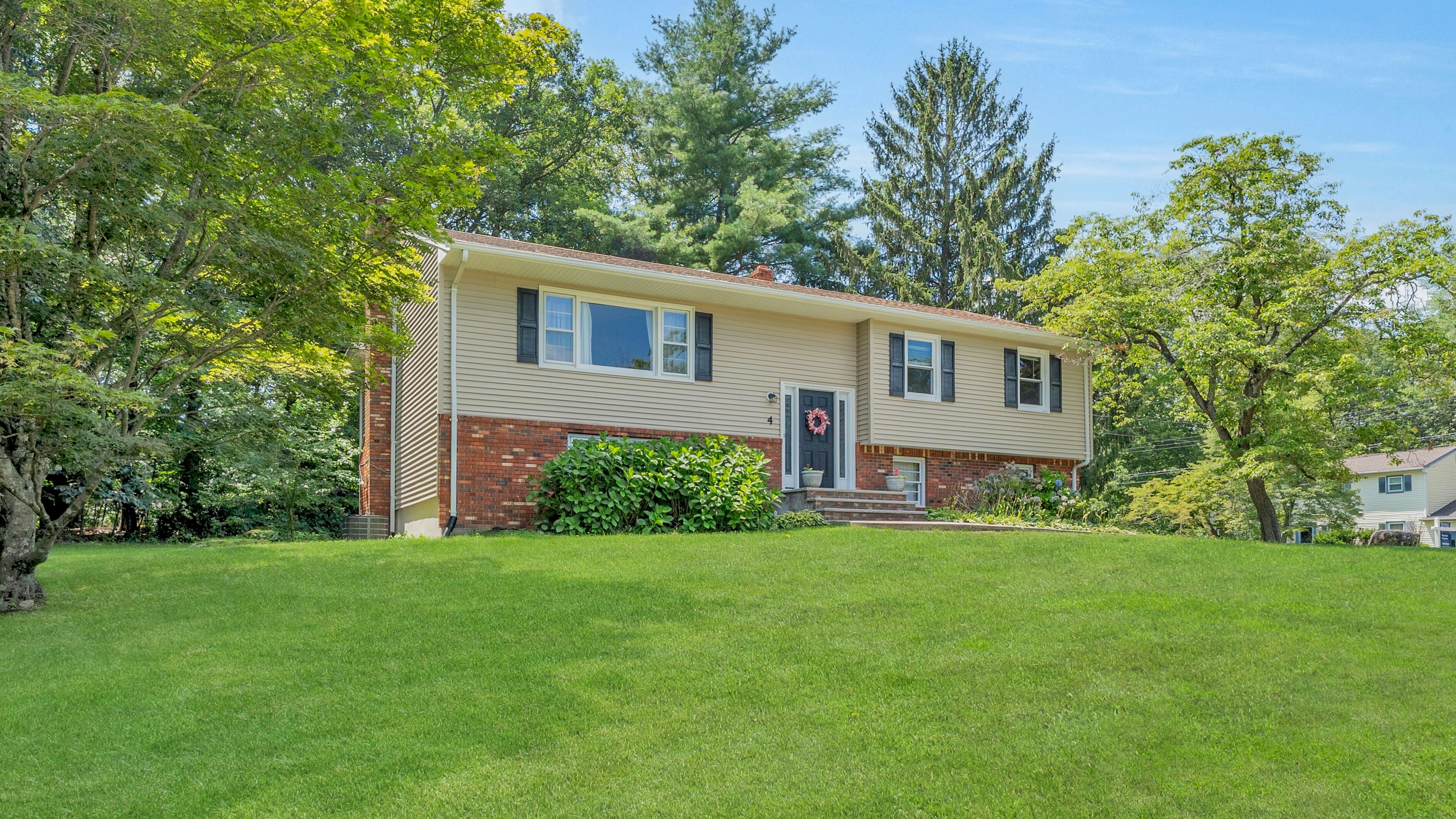 4 Dolores Drive 