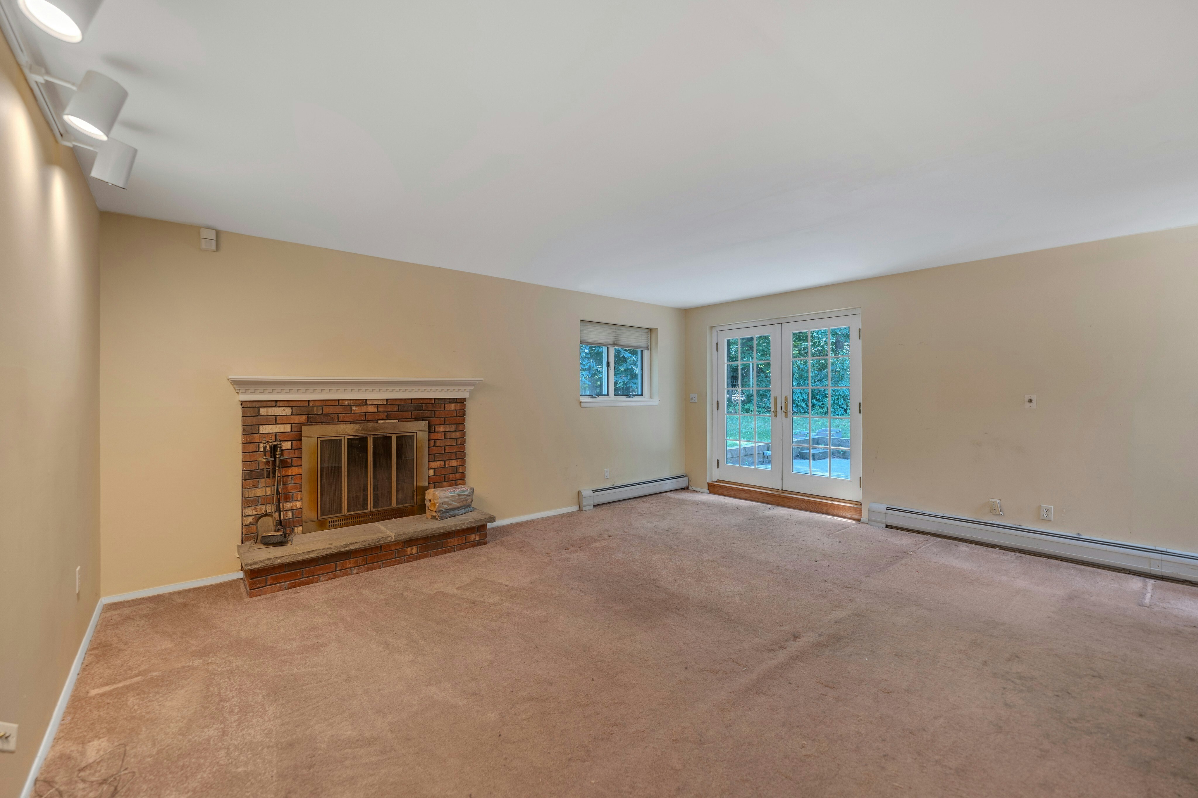 4 Dolores Drive 