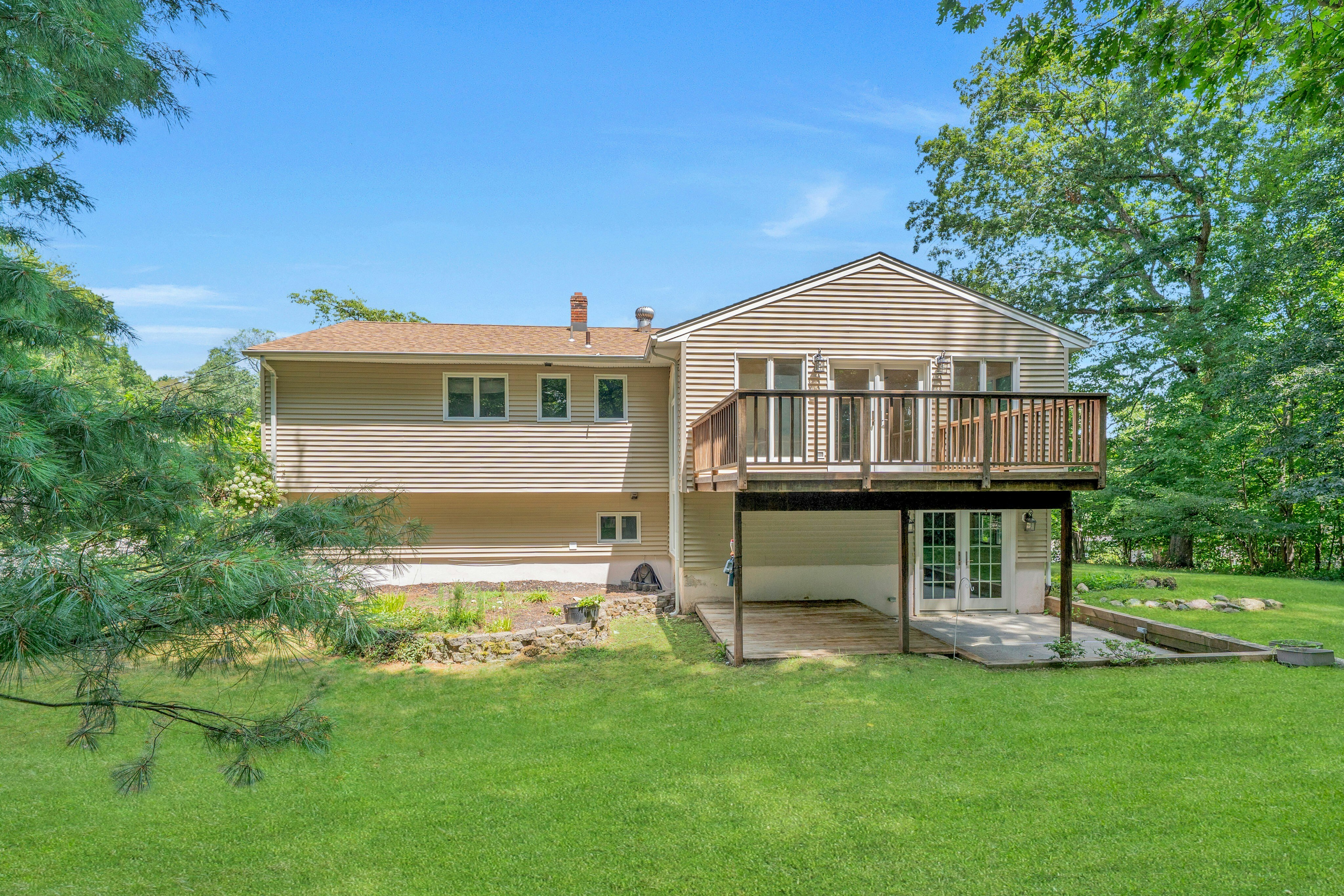 4 Dolores Drive 