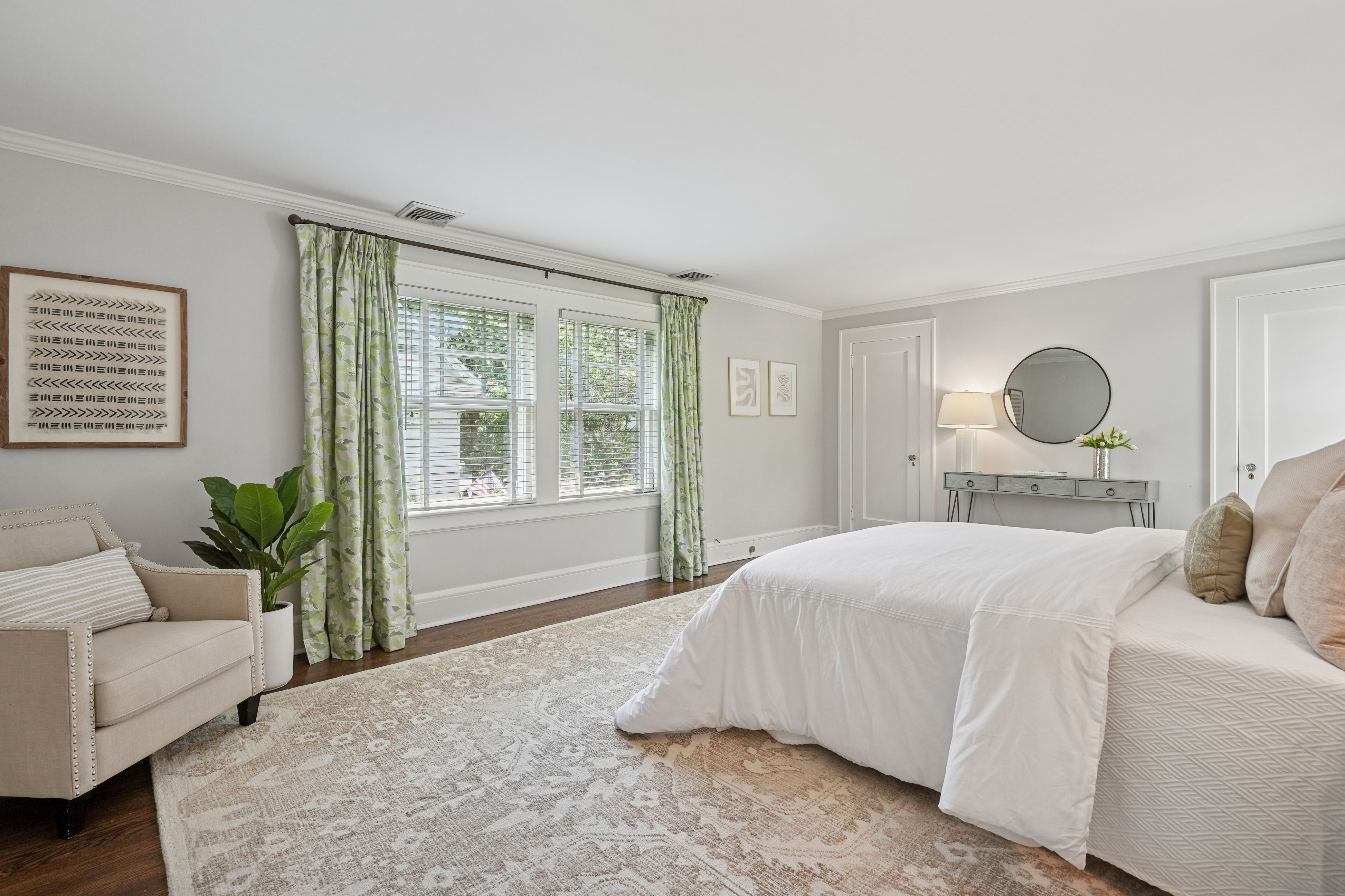 649 Ridgewood Avenue 