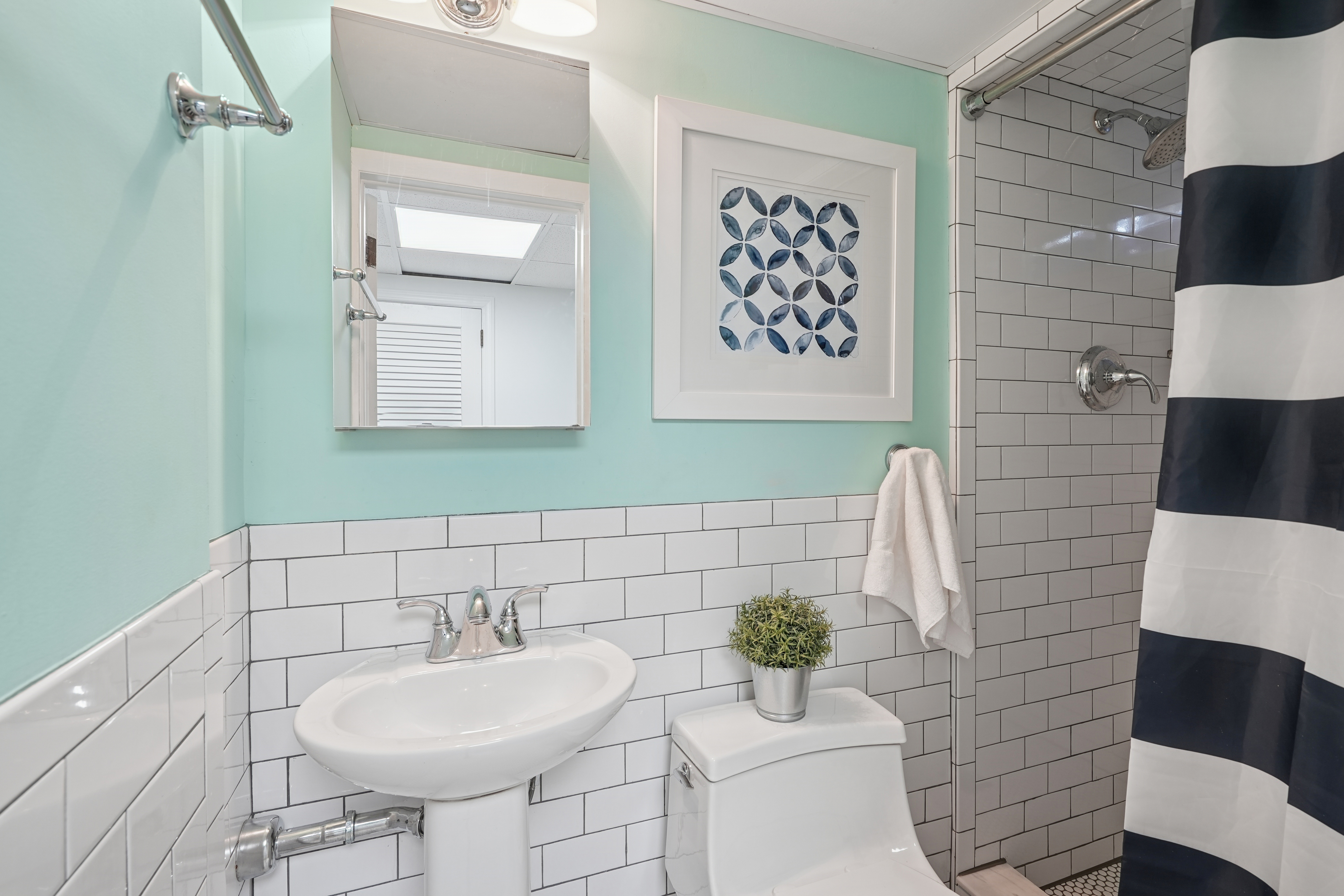 649 Ridgewood Avenue 