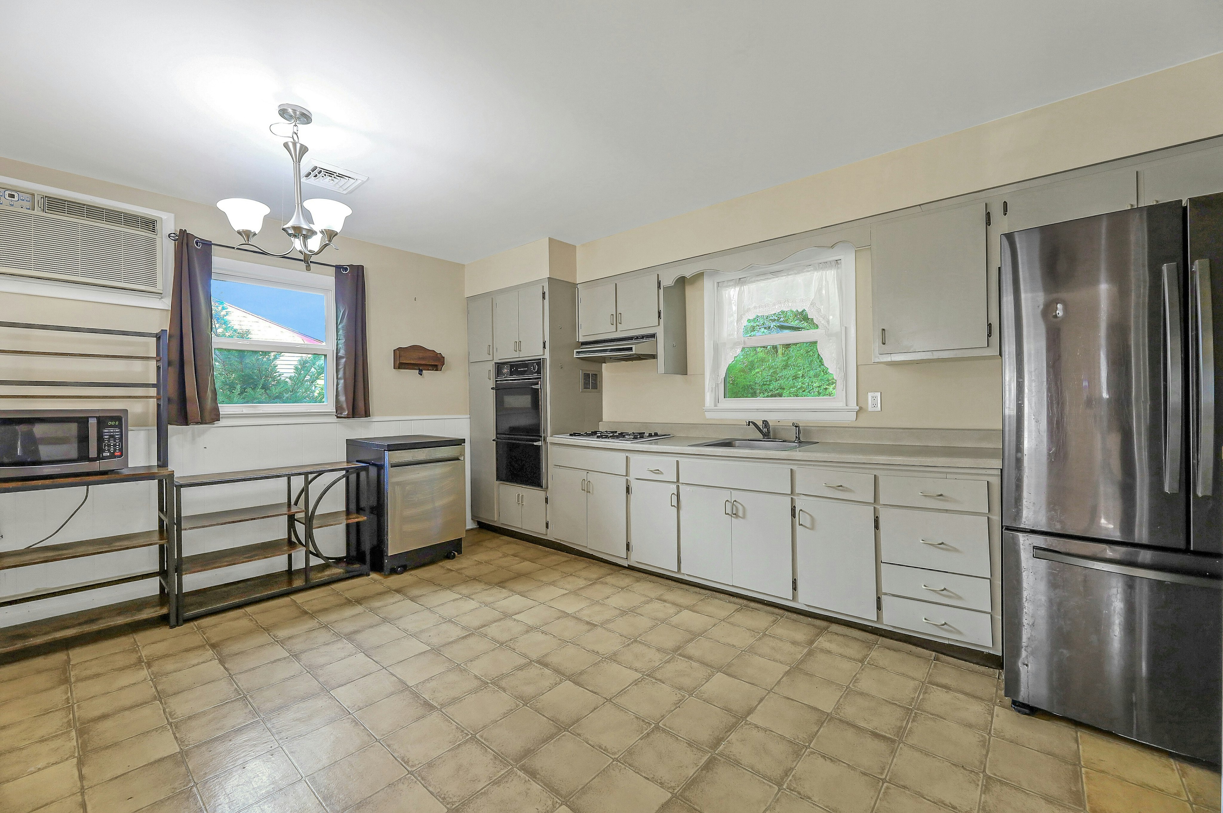 97 Knolls Road 