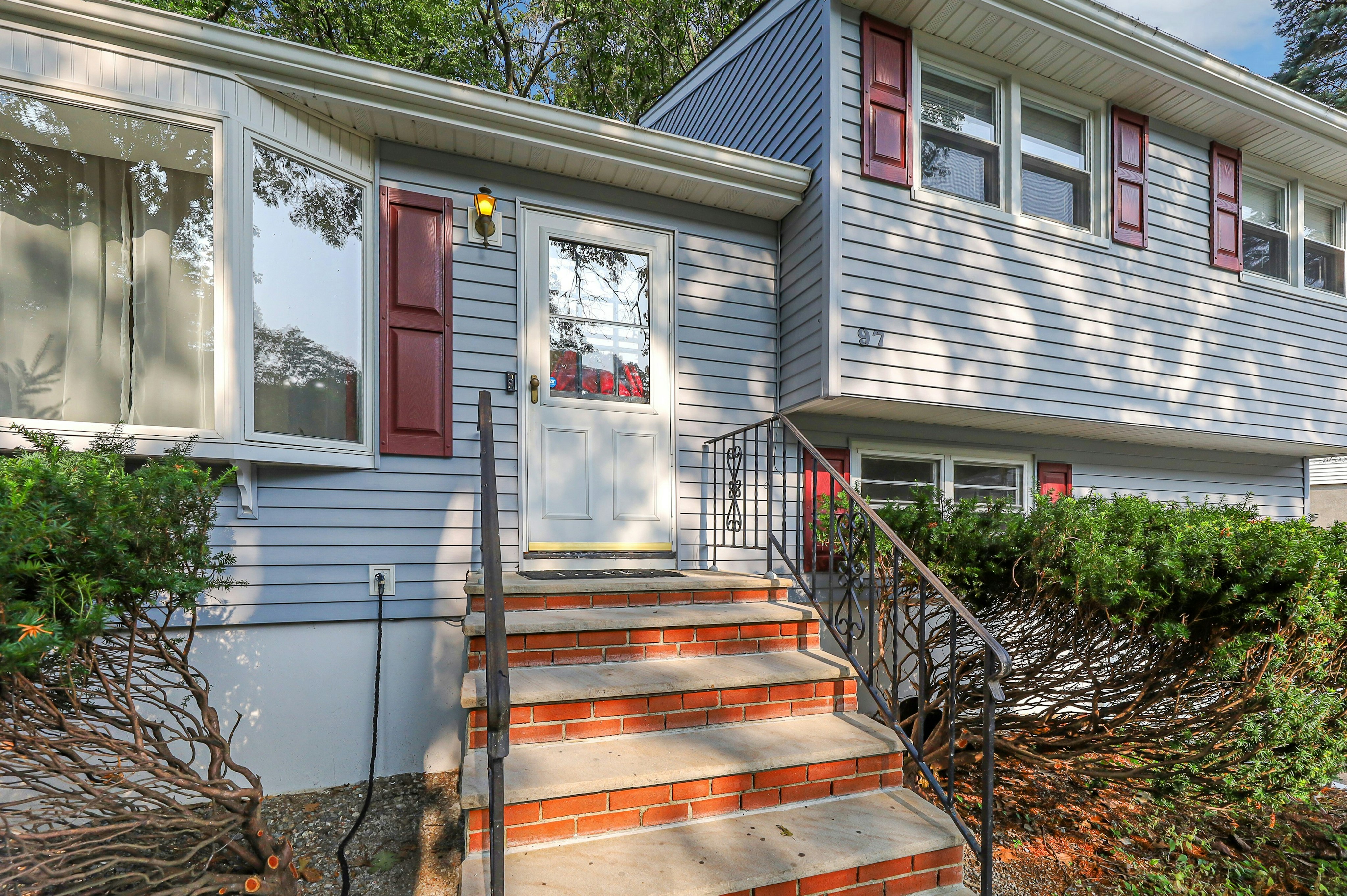 97 Knolls Road 