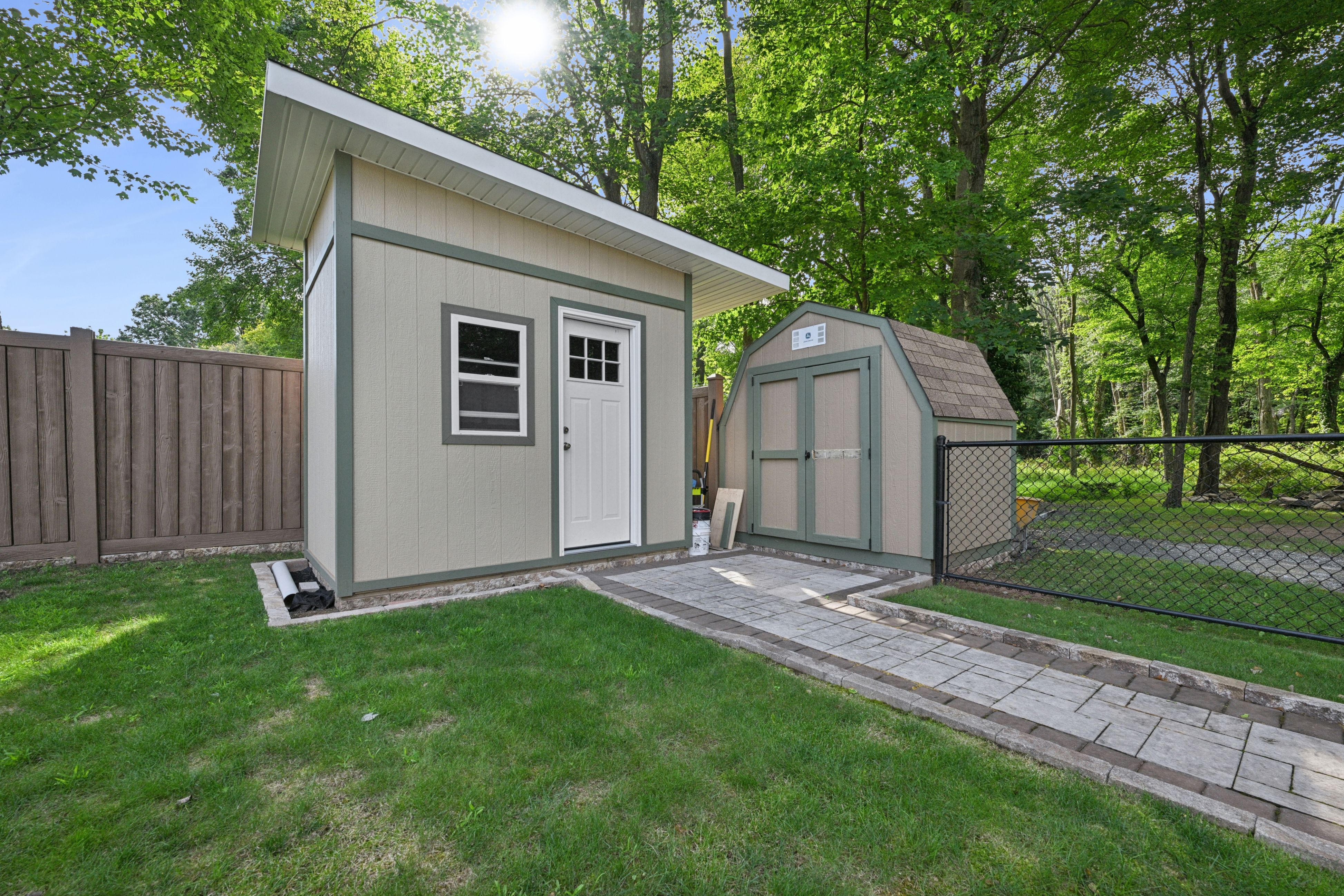 541 Richfield Avenue 