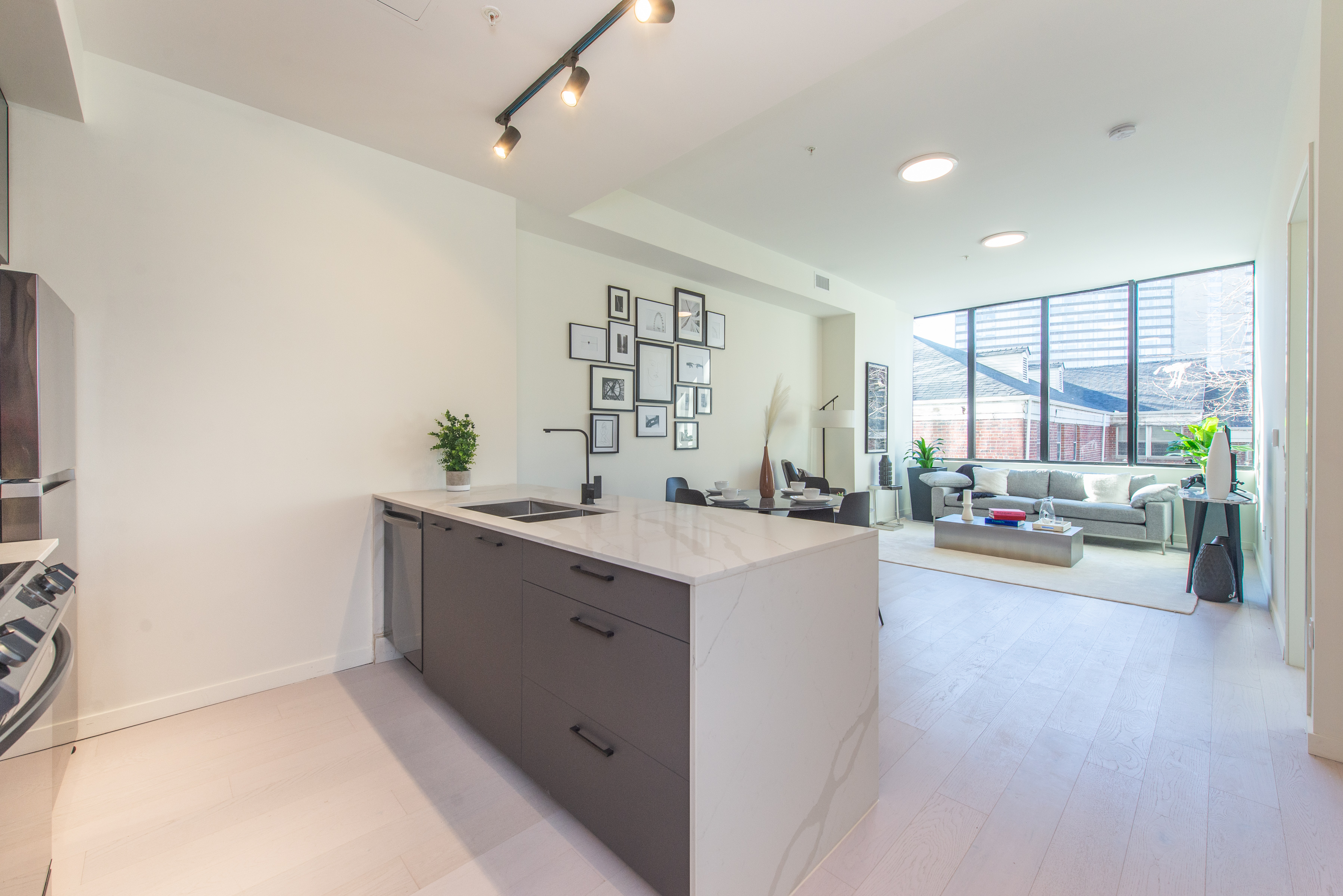 258 South Harrison Street, #814 
