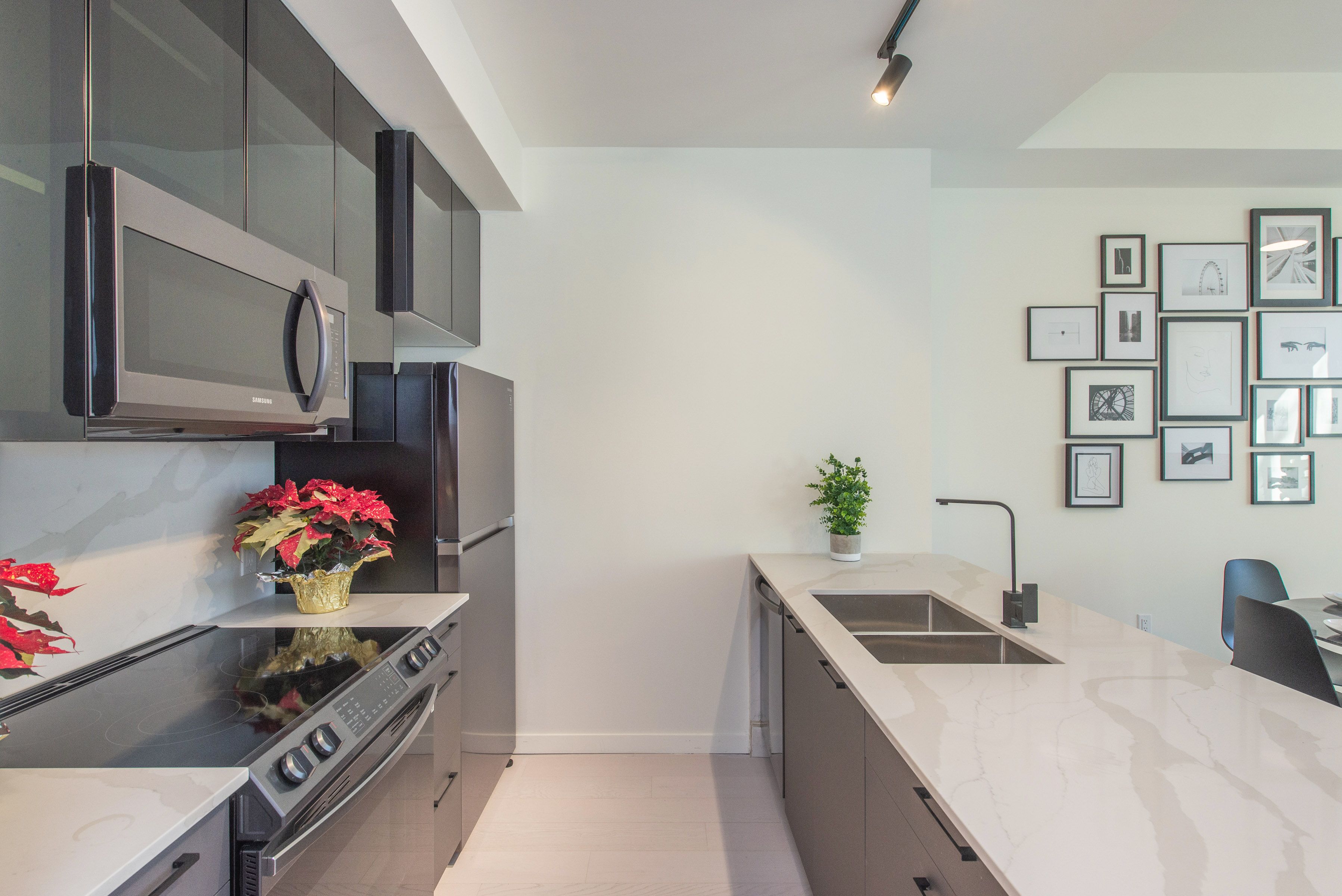258 South Harrison Street, #814 