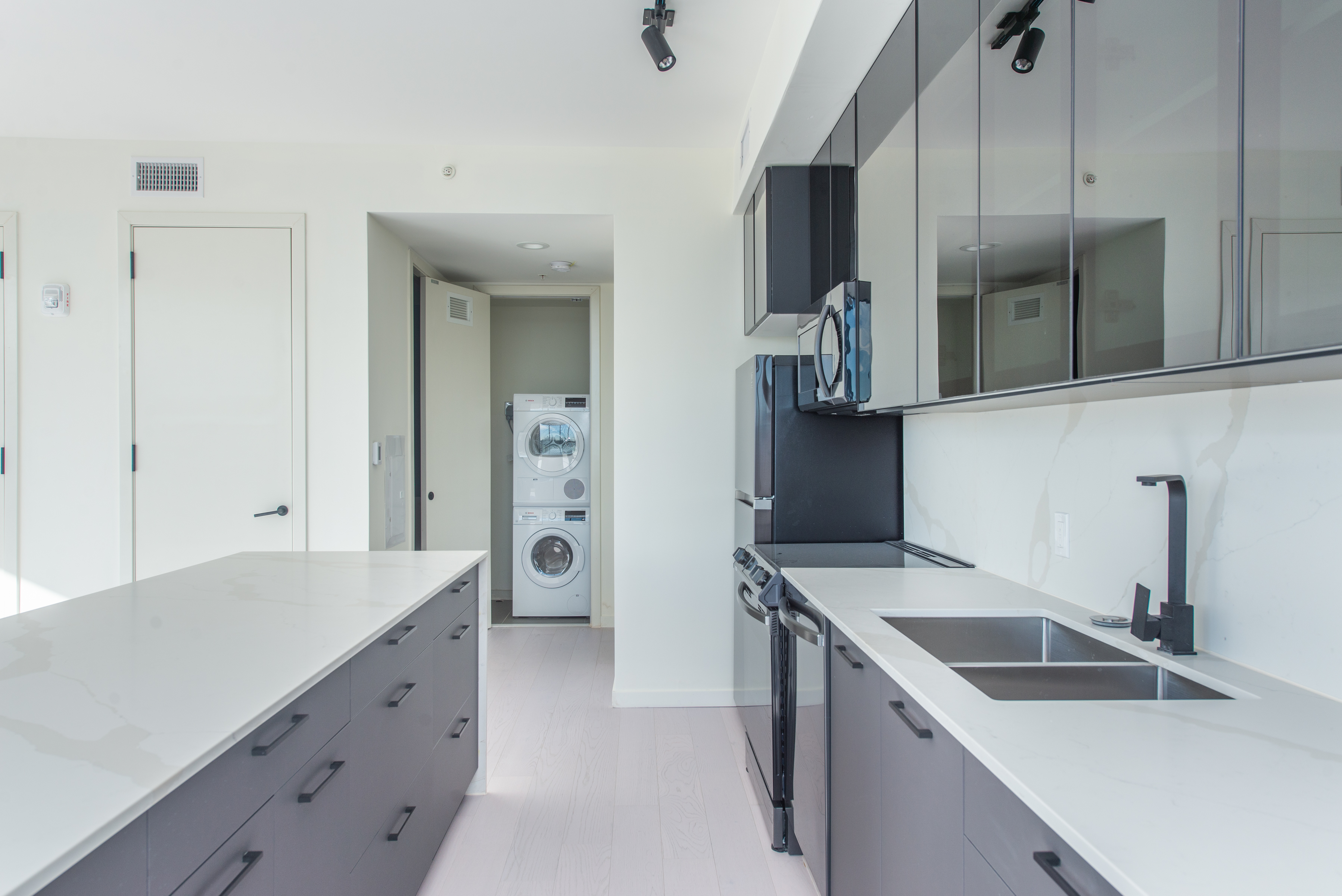 258 South Harrison Street, #814 