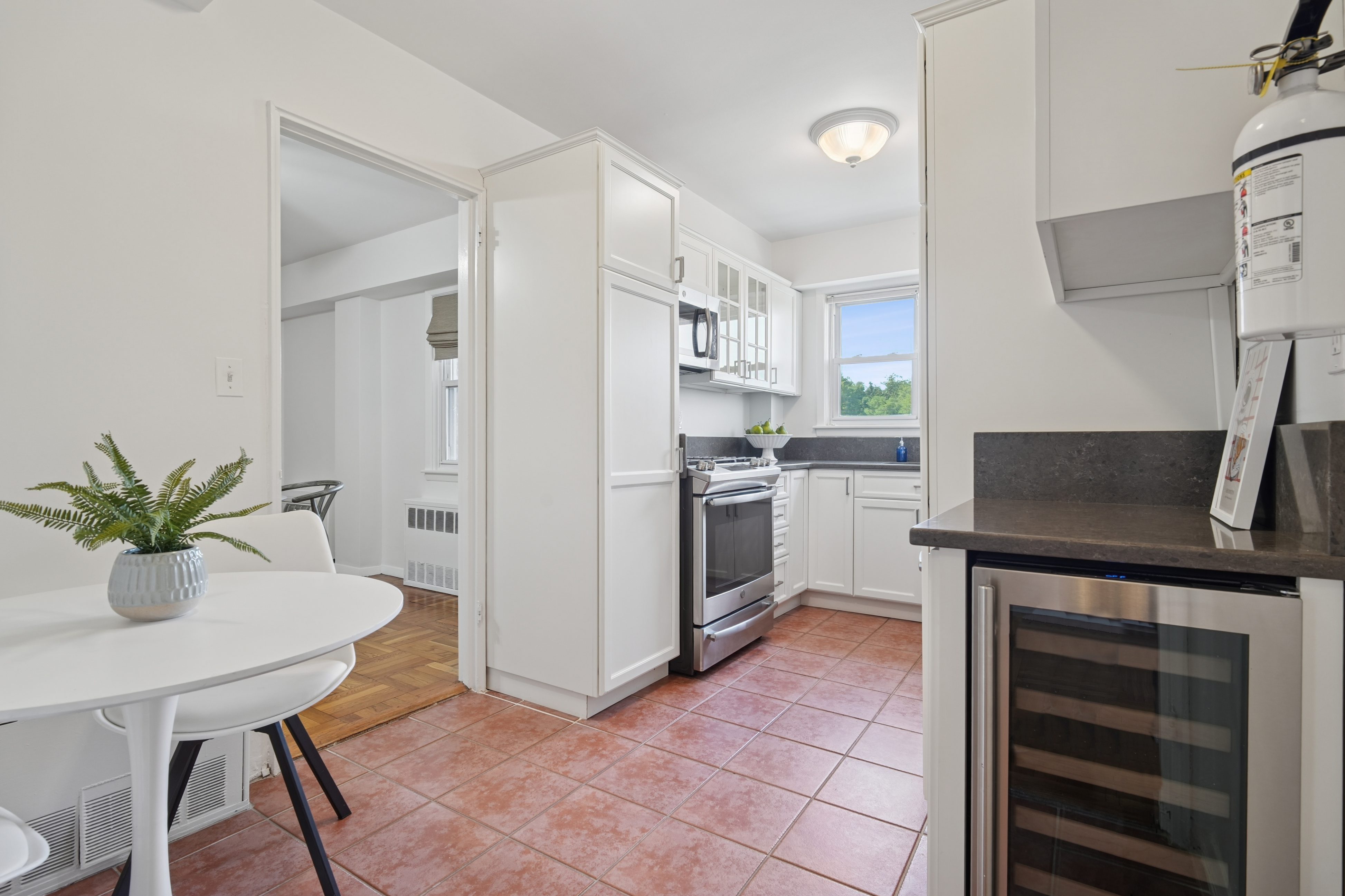 415 Claremont Avenue #4F