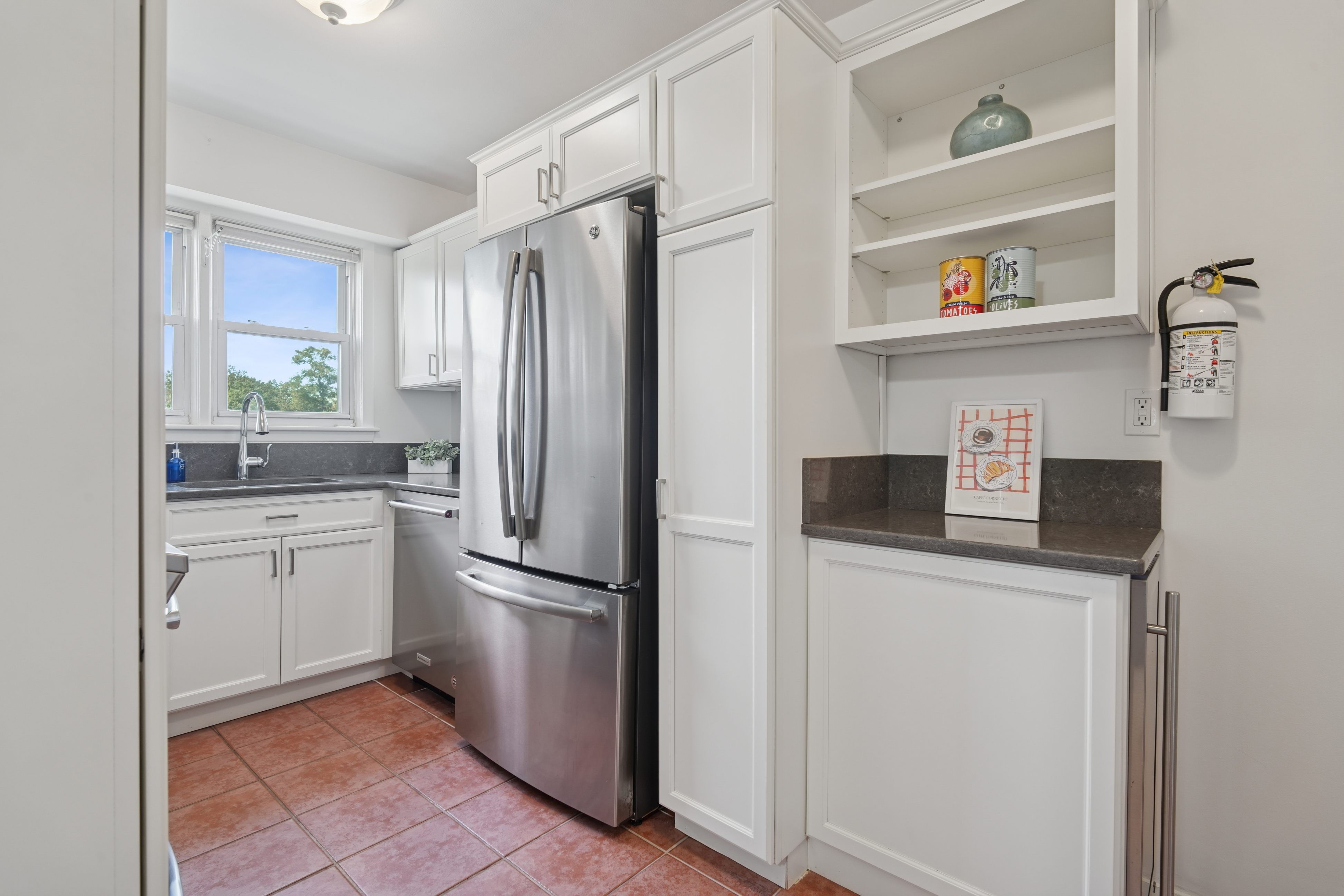 415 Claremont Avenue #4F