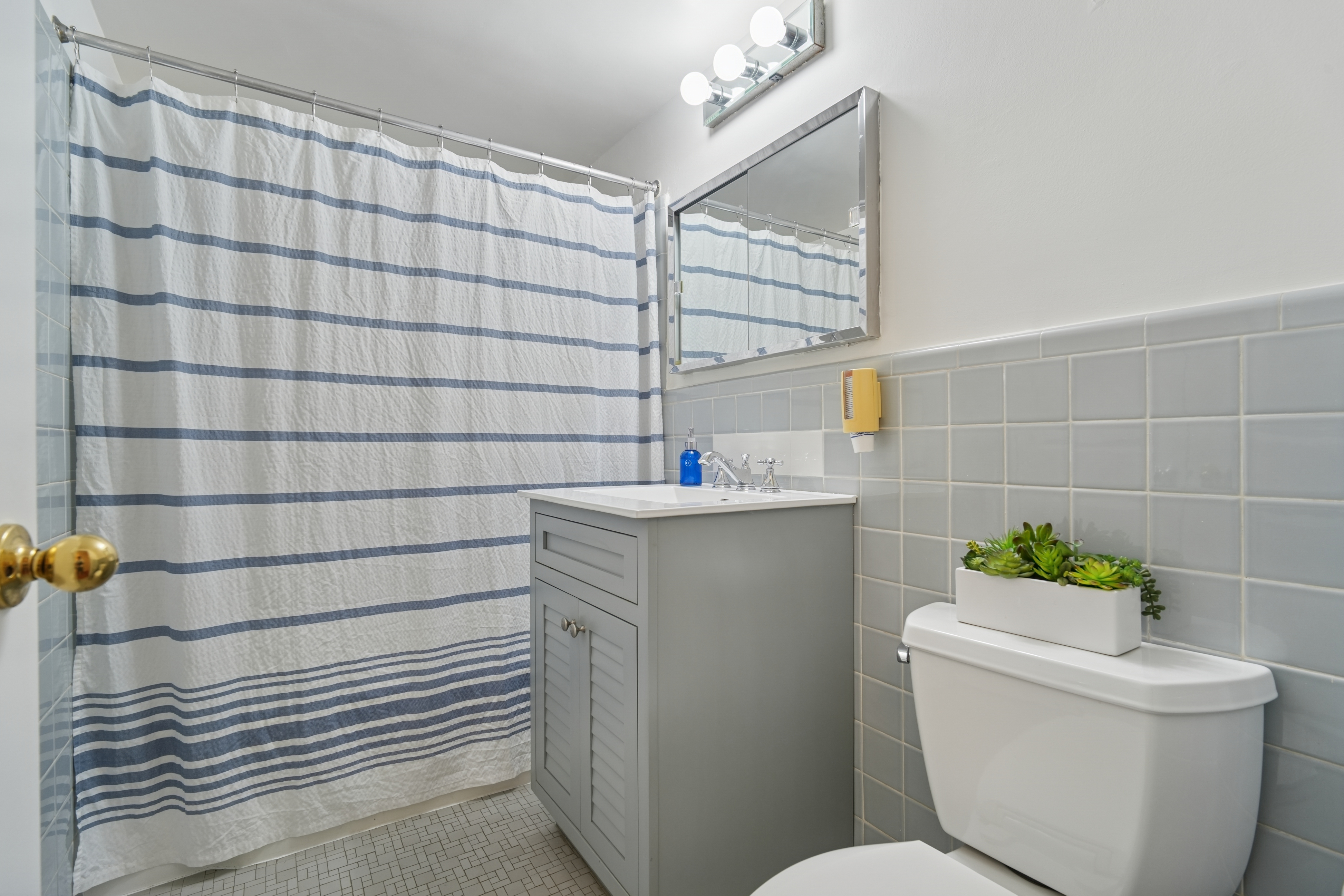 415 Claremont Avenue #4F