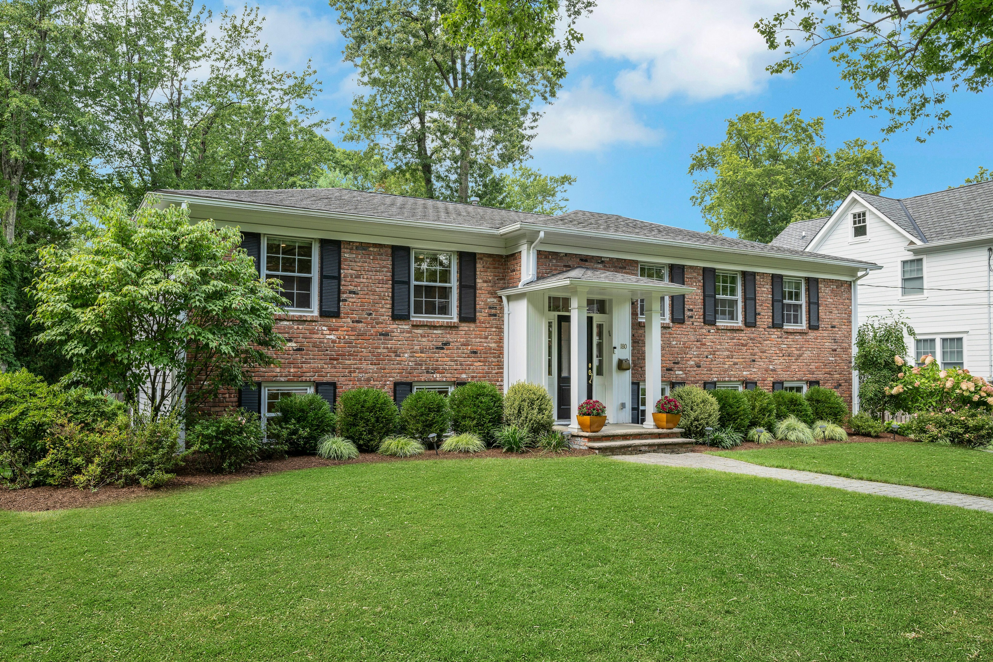 180 Woodland Avenue 