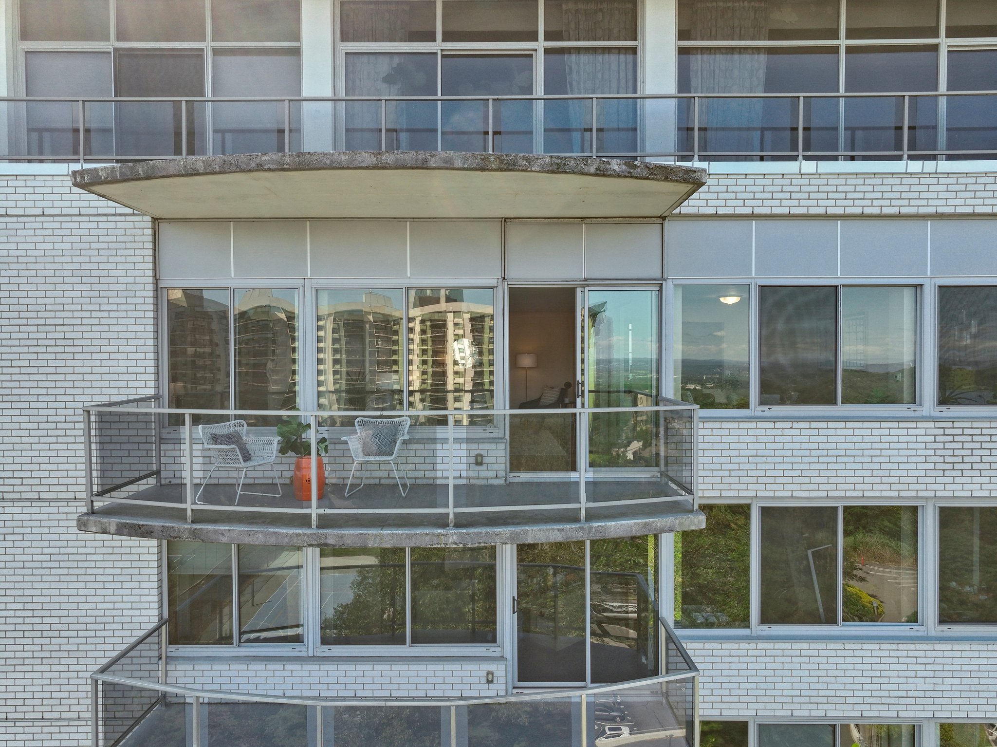 1 Claridge Drive 