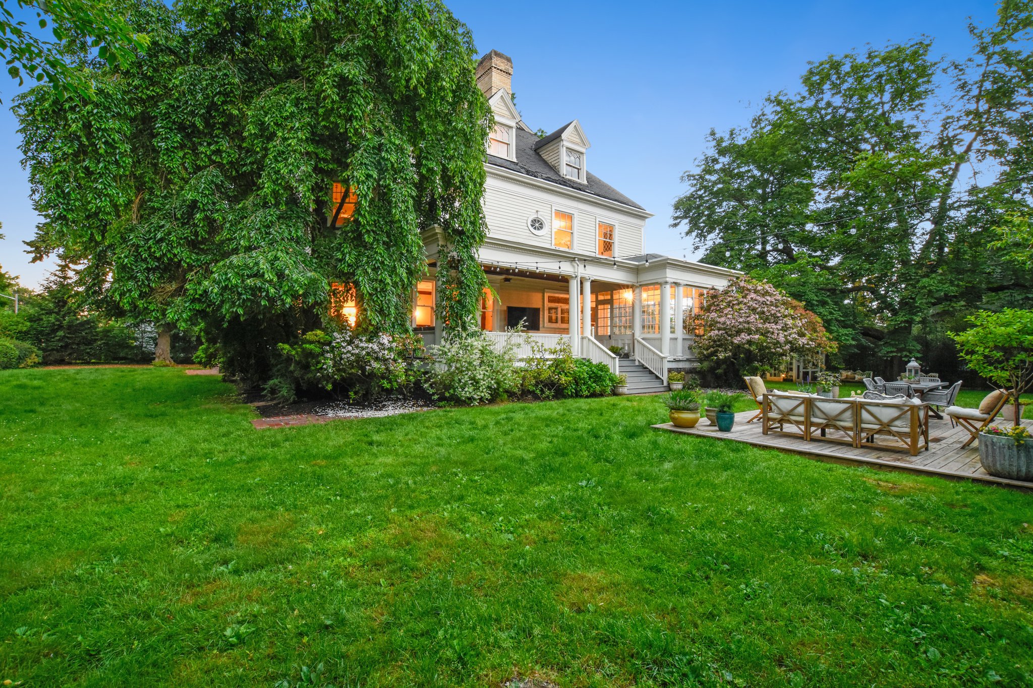 83 S Fullerton Avenue 