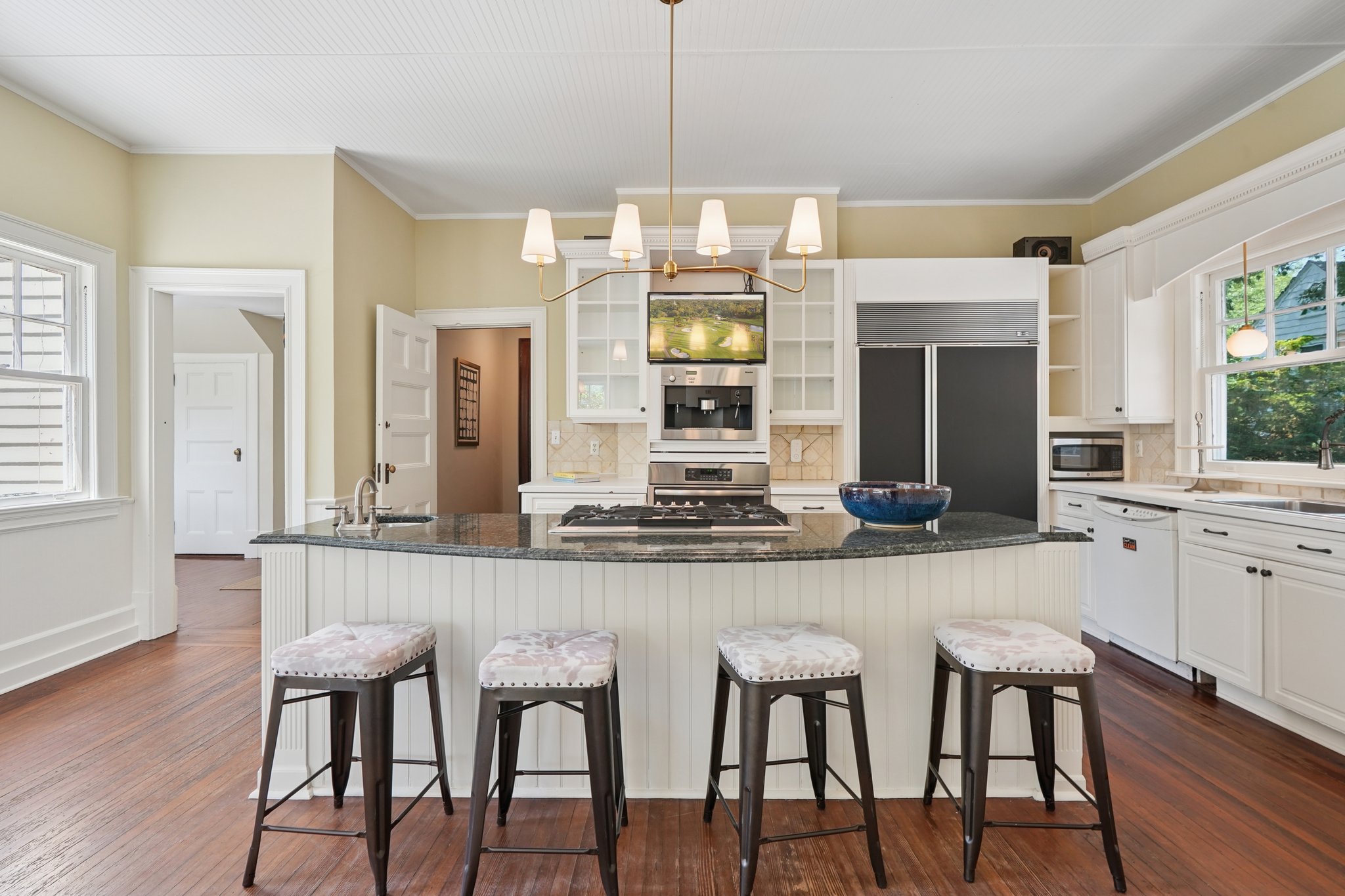 83 S Fullerton Avenue 