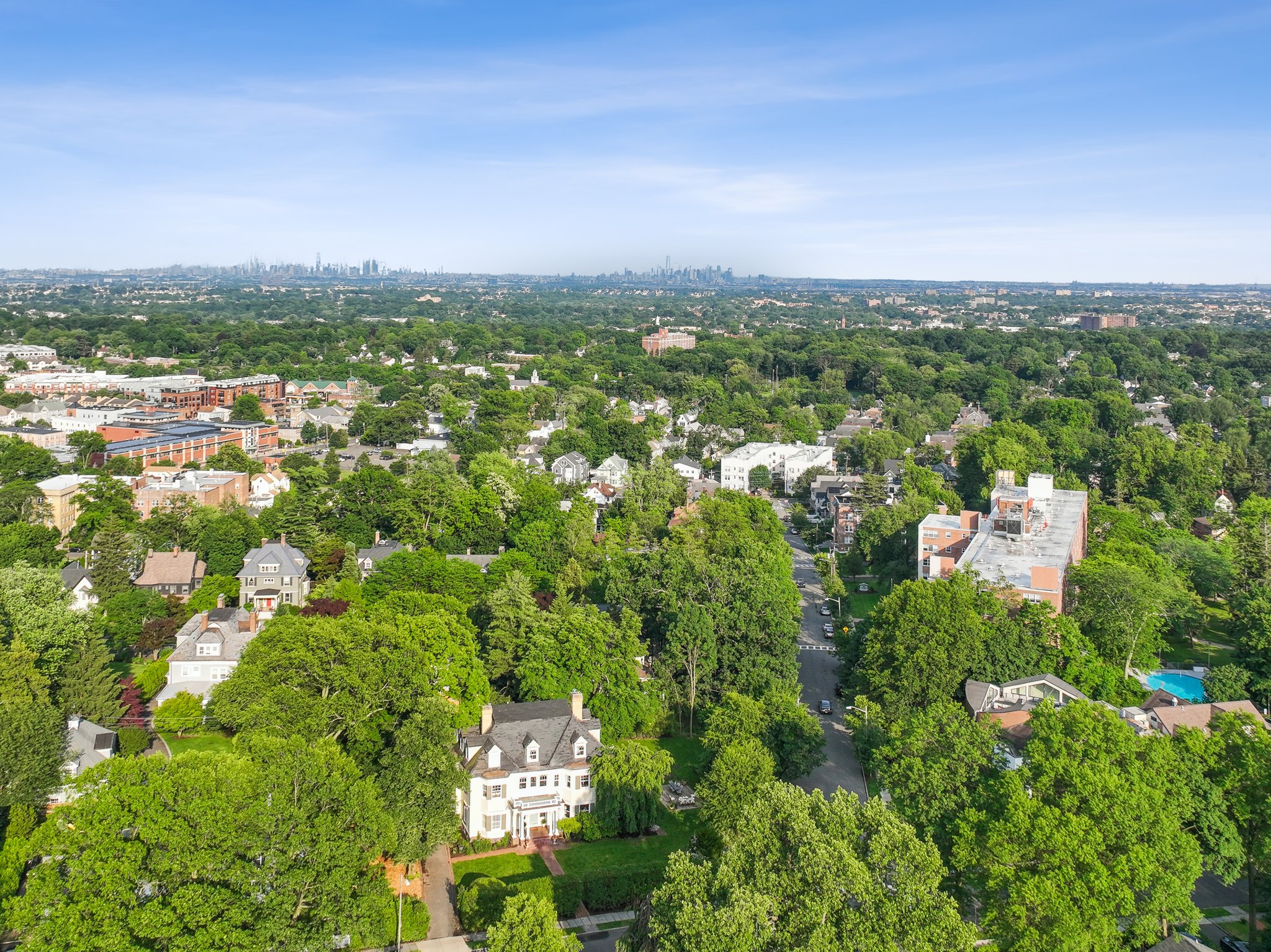 83 S Fullerton Avenue 