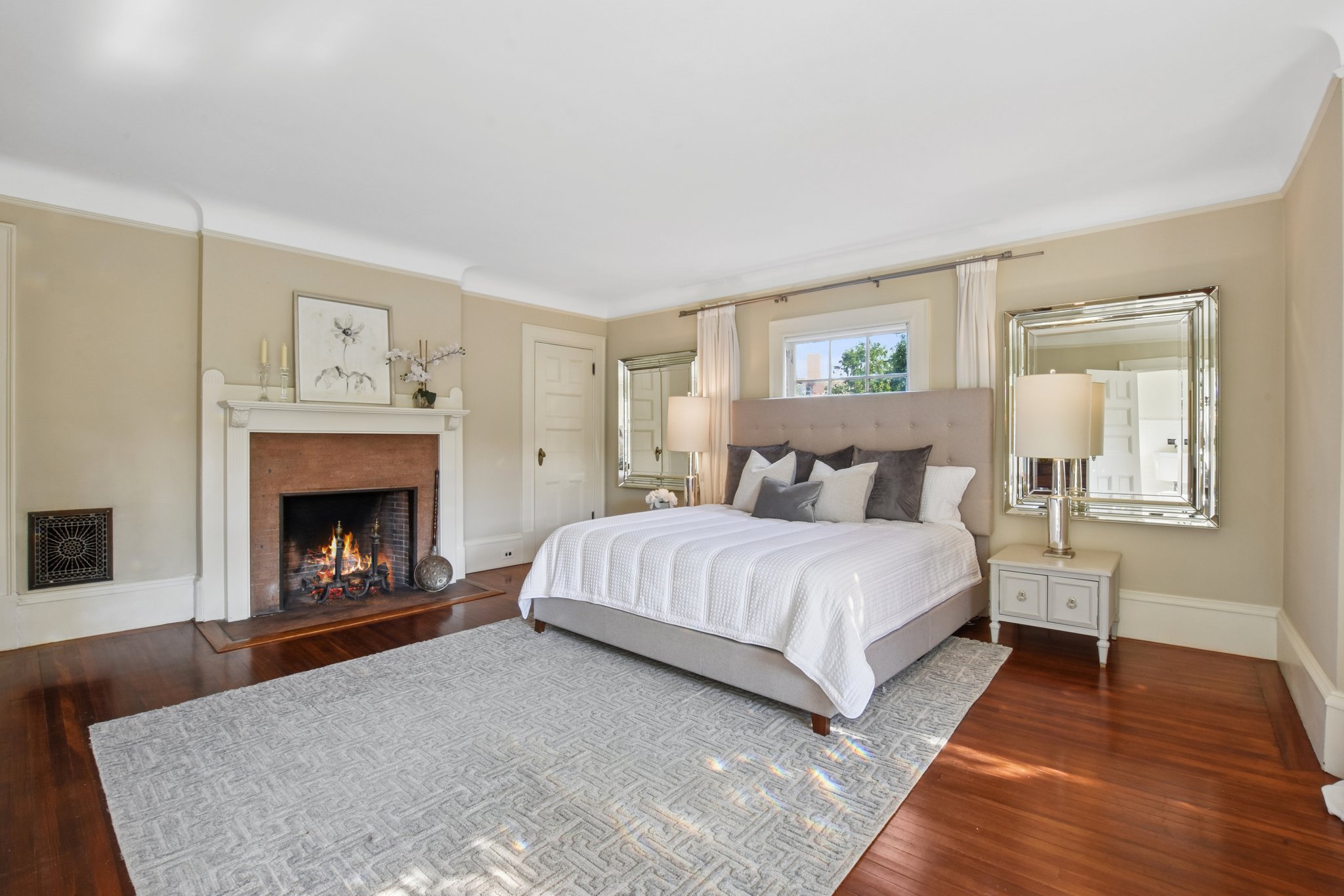 83 S Fullerton Avenue 