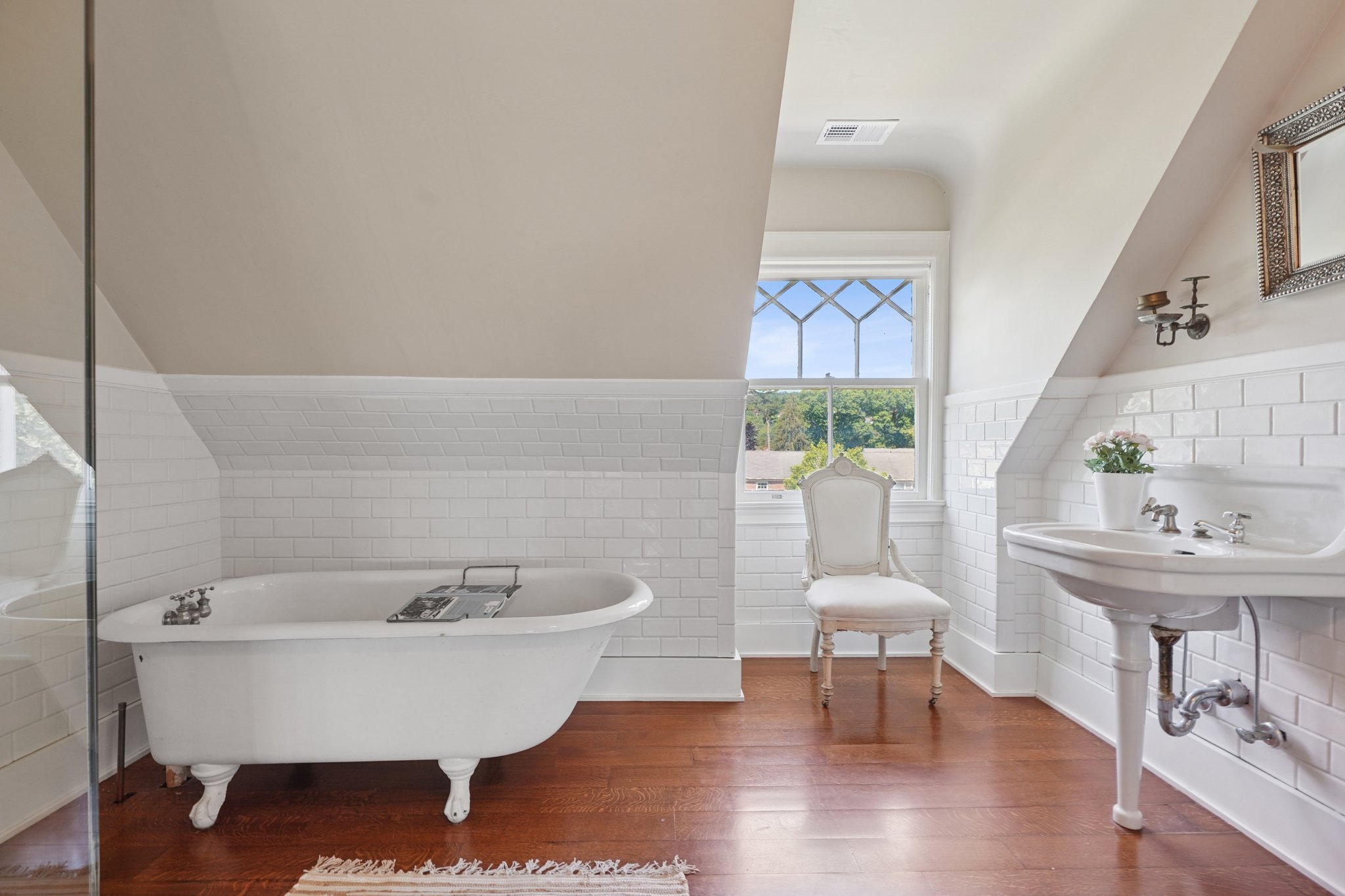 83 S Fullerton Avenue 