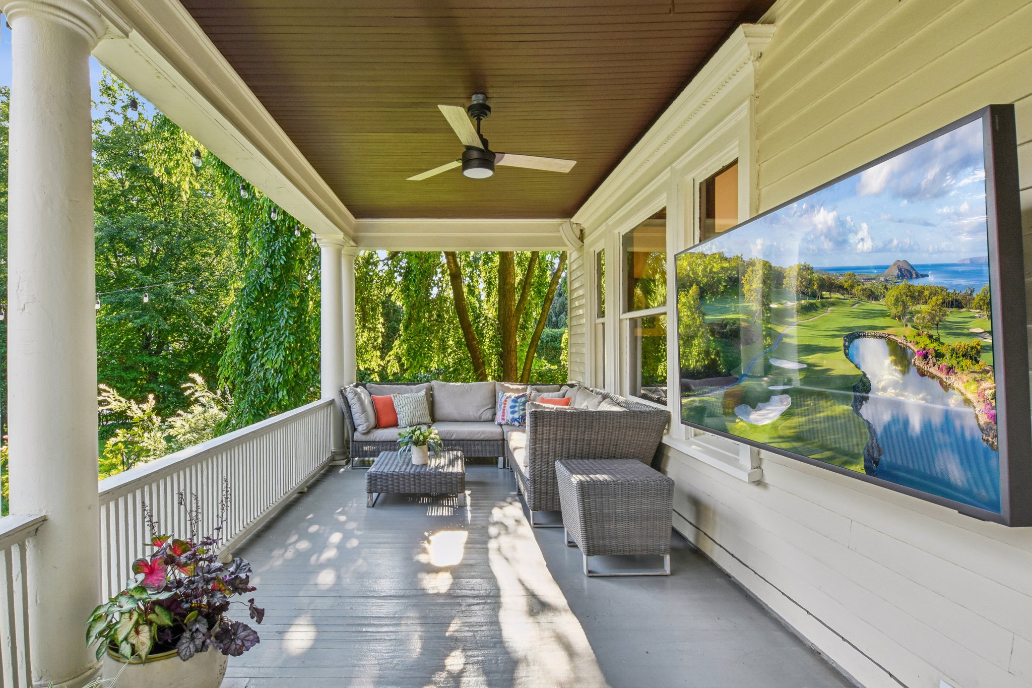 83 S Fullerton Avenue 