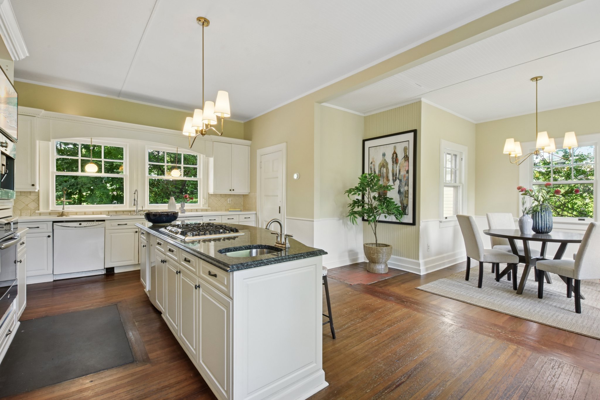 83 S Fullerton Avenue 