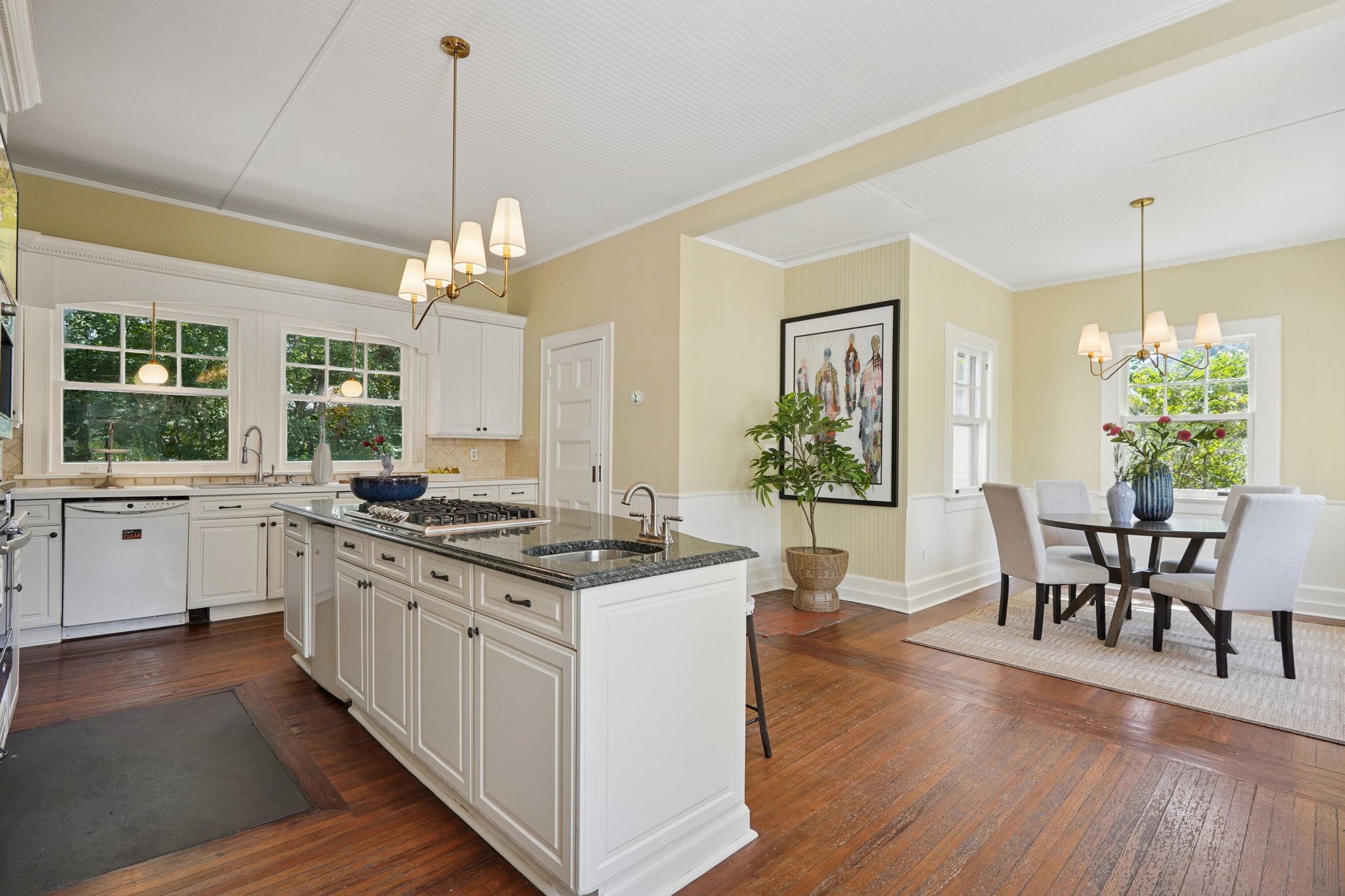 83 S Fullerton Avenue 