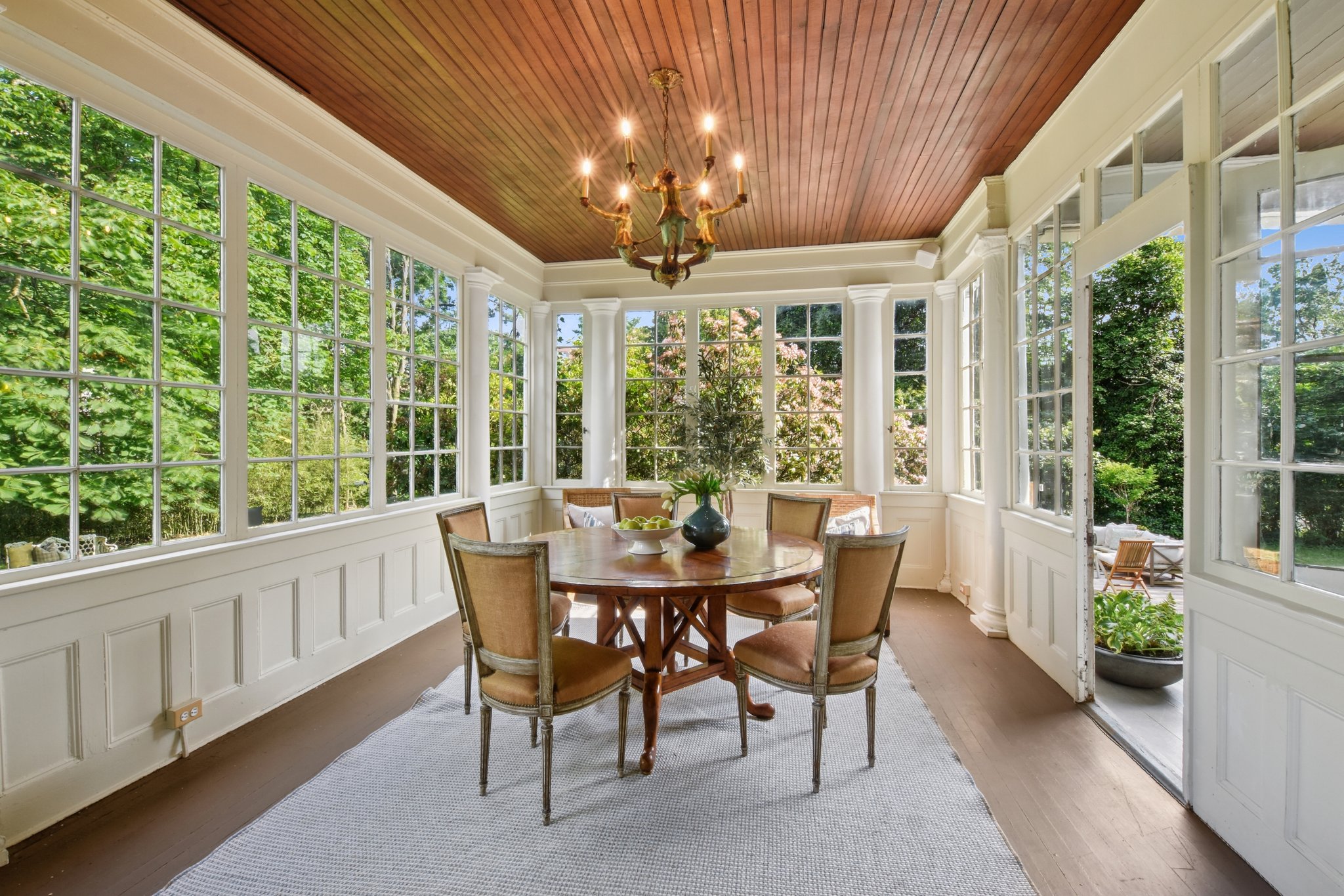 83 S Fullerton Avenue 