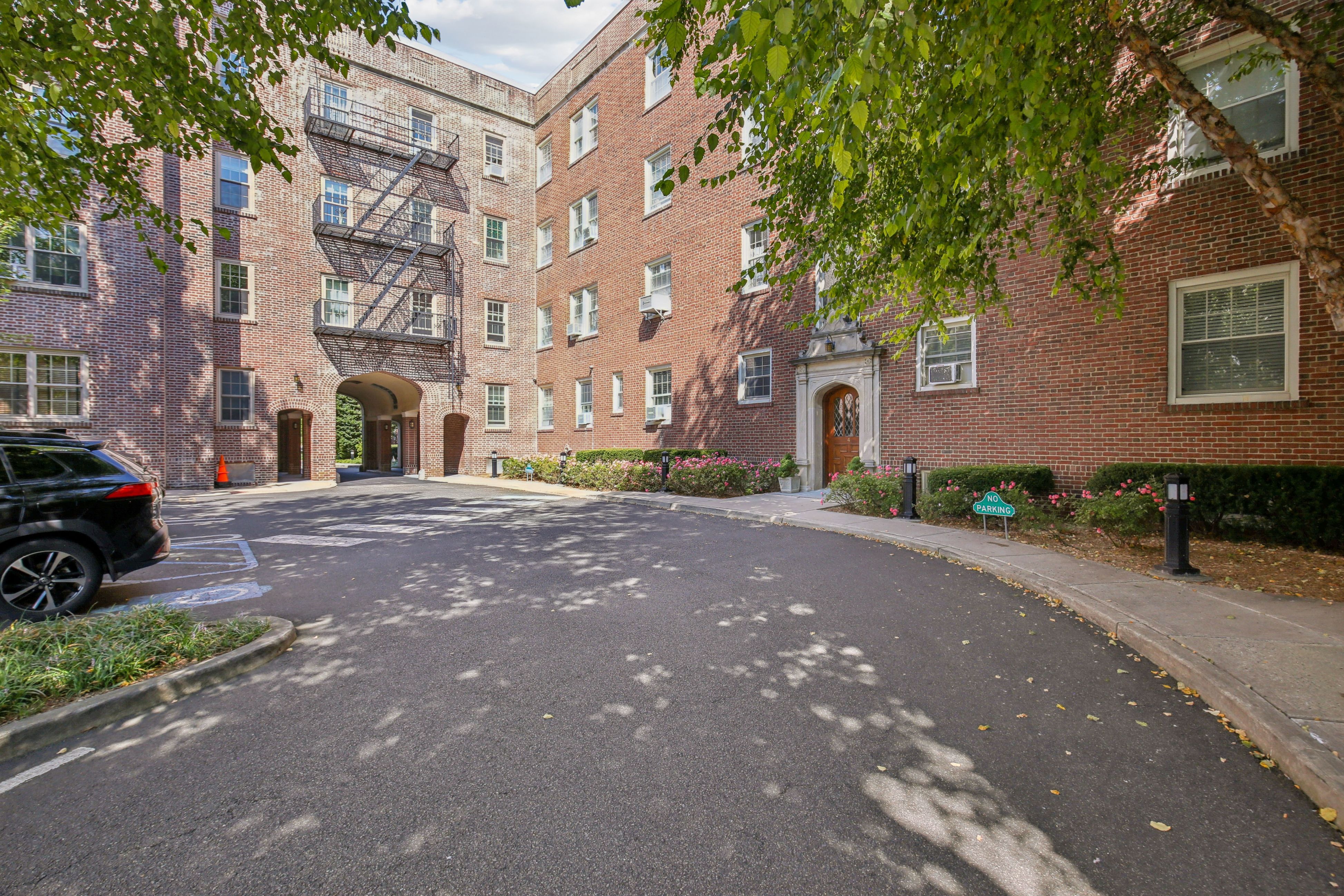 133 Summit Avenue Unit 40