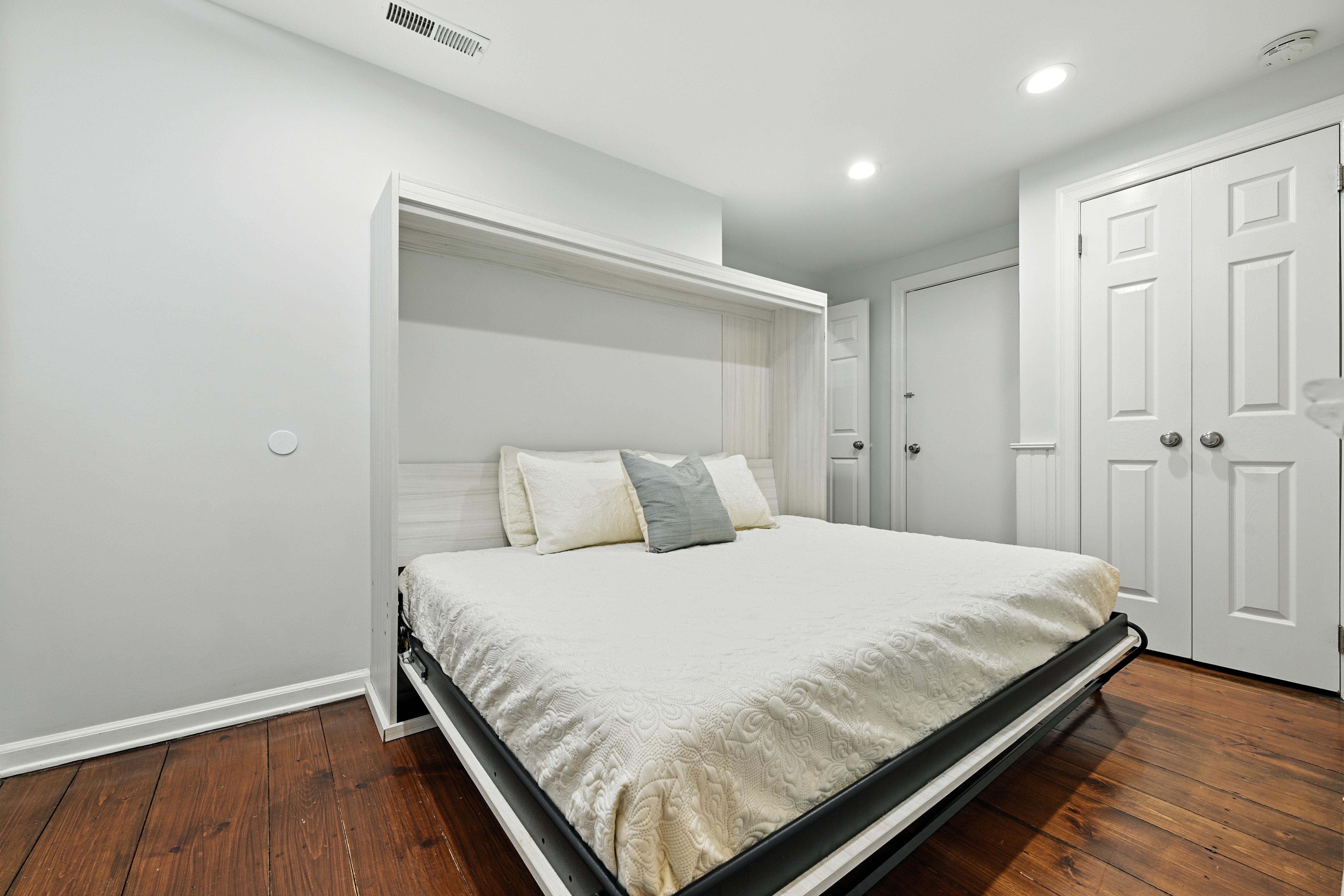 25 Murray Hill Square B:25 U:25