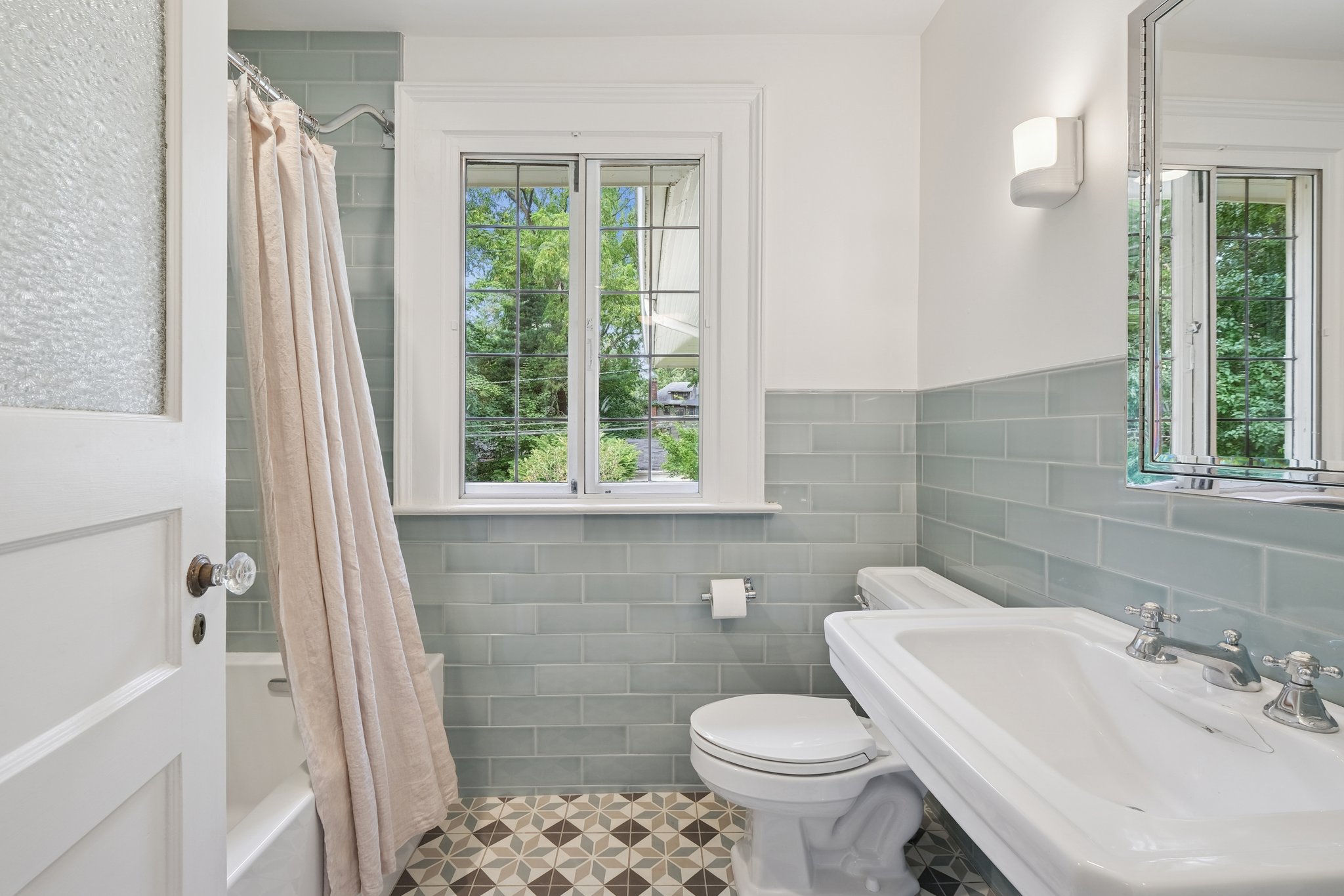 28 Waterbury Road 