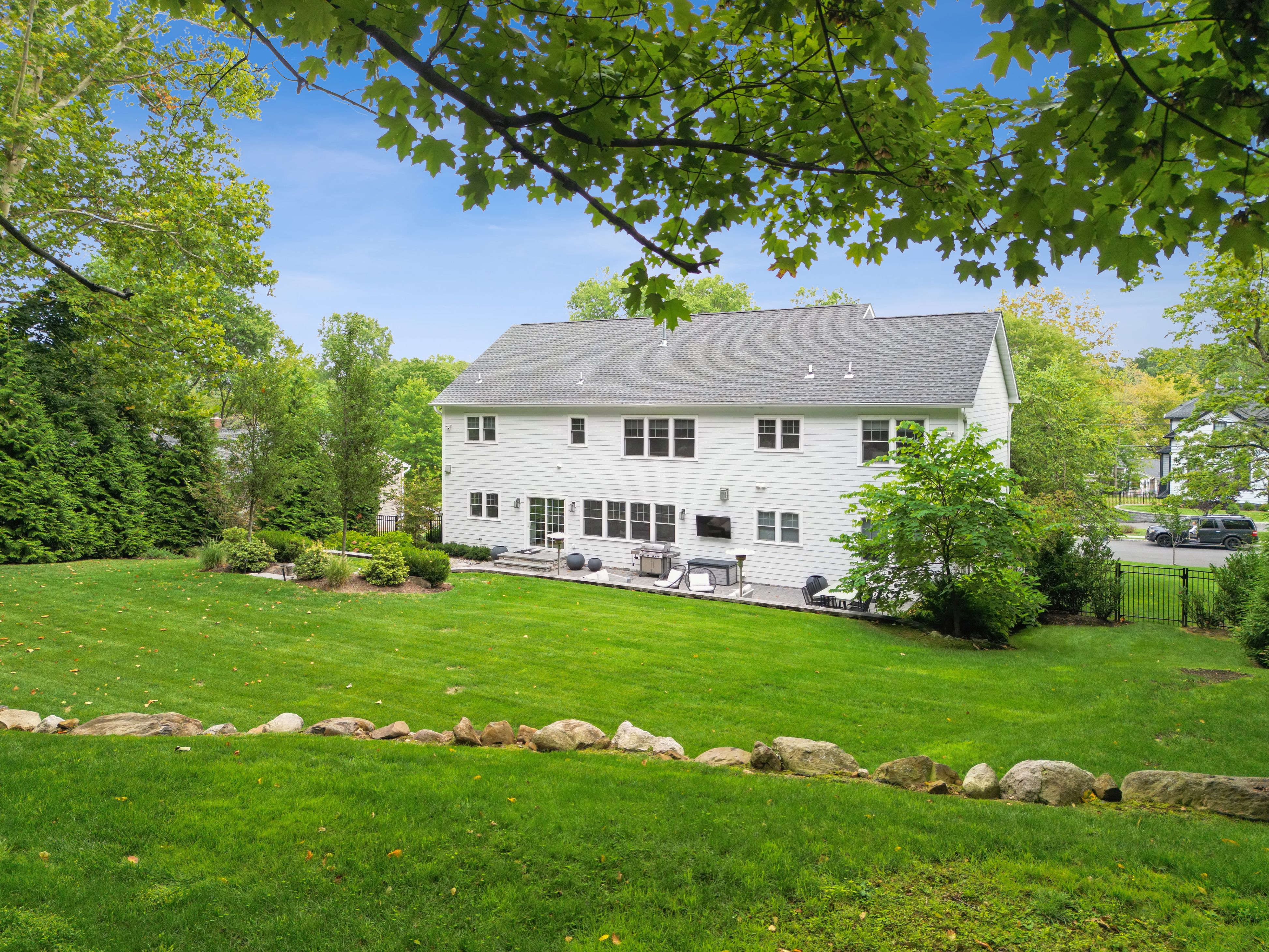 16 Cliffside Drive 