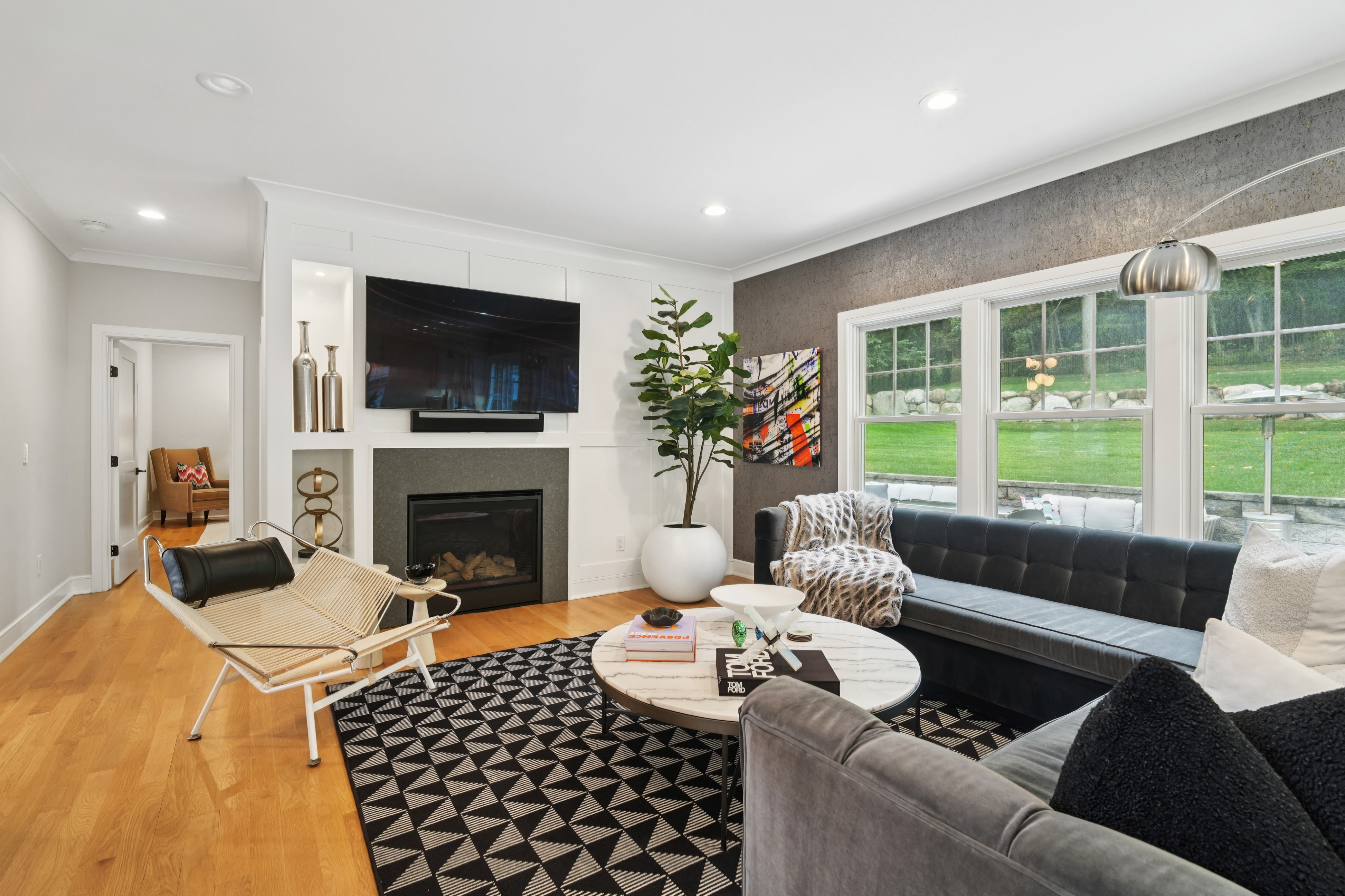 16 Cliffside Drive 